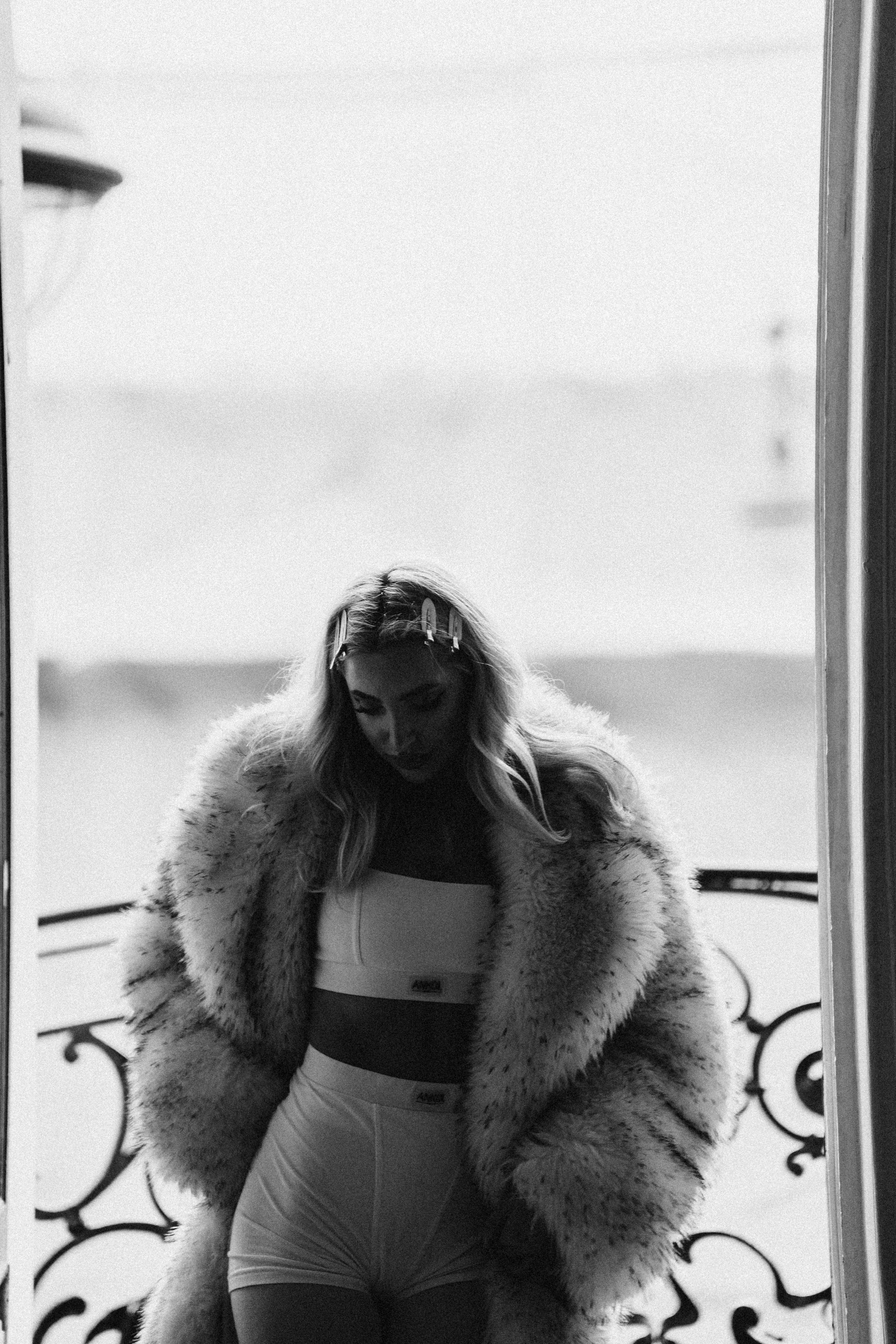 МИНИМАЛИЗМ В СТУДИИ НА ЧЕРНЫШЕВСКОЙ В СТУДИИ С БАЛКОНОМ. Профессиональный фотограф, Санкт-Петербург — Виктория Богомолова