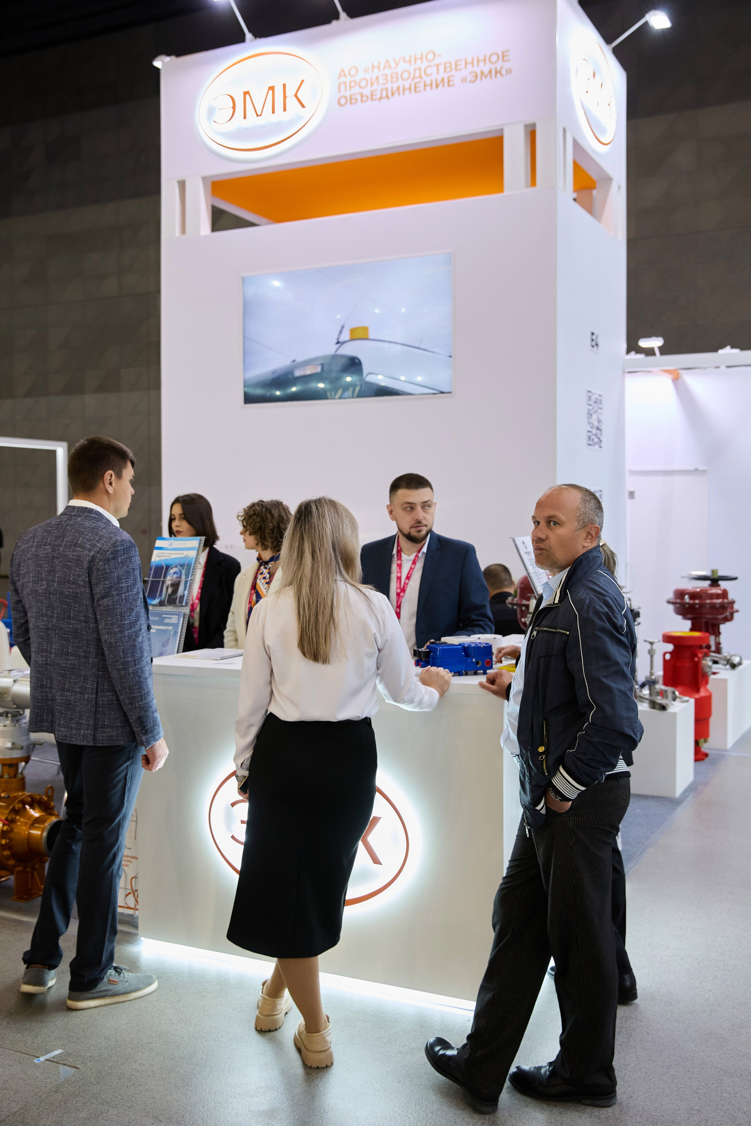 Выставка. Свадебная, репортажная фотосъемка и видеосъемка в Минске. Илья и Юлия Ширмановы. Фотограф | Видеограф | Минск