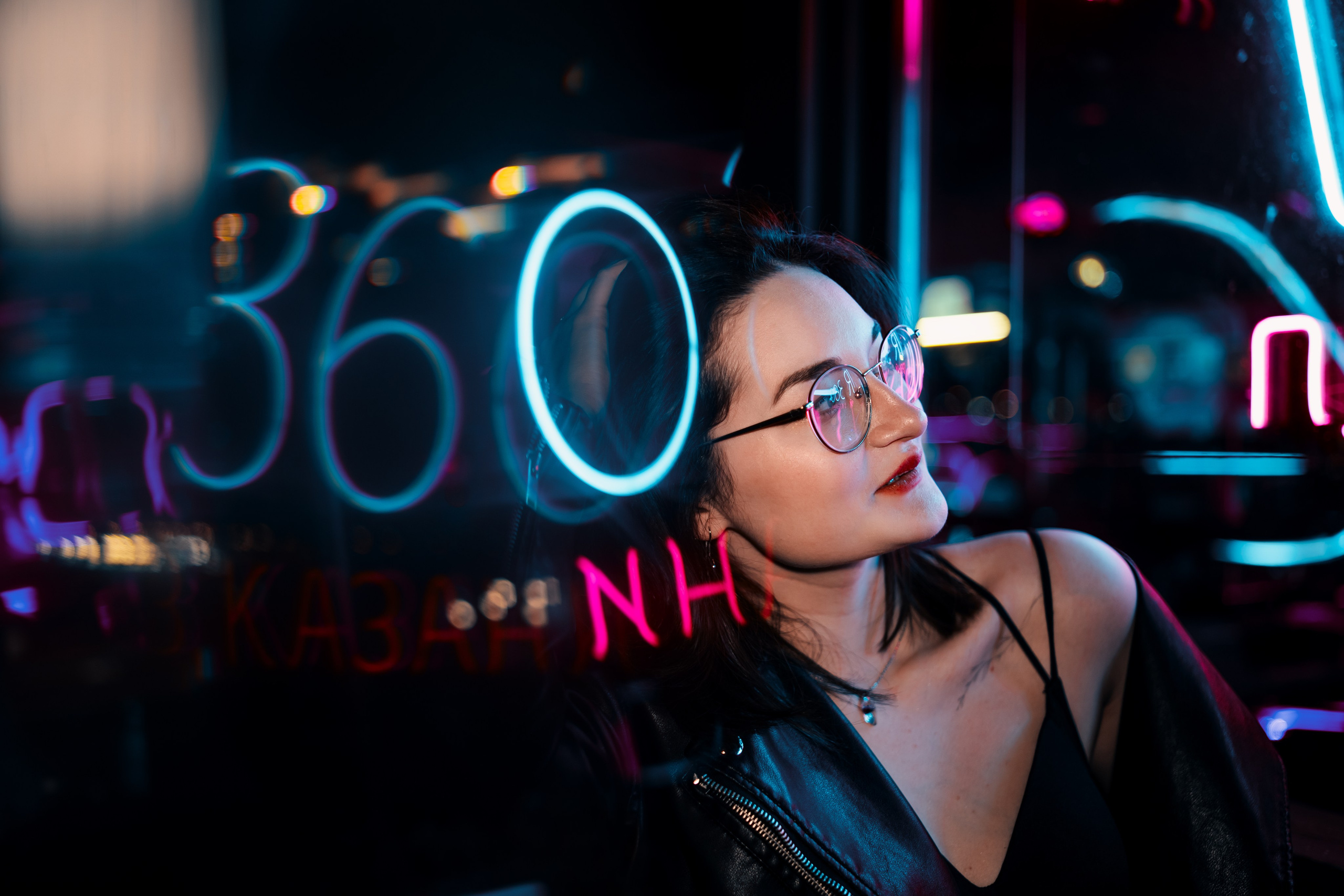 Юля | Палитра неоновых огней. Felixtones