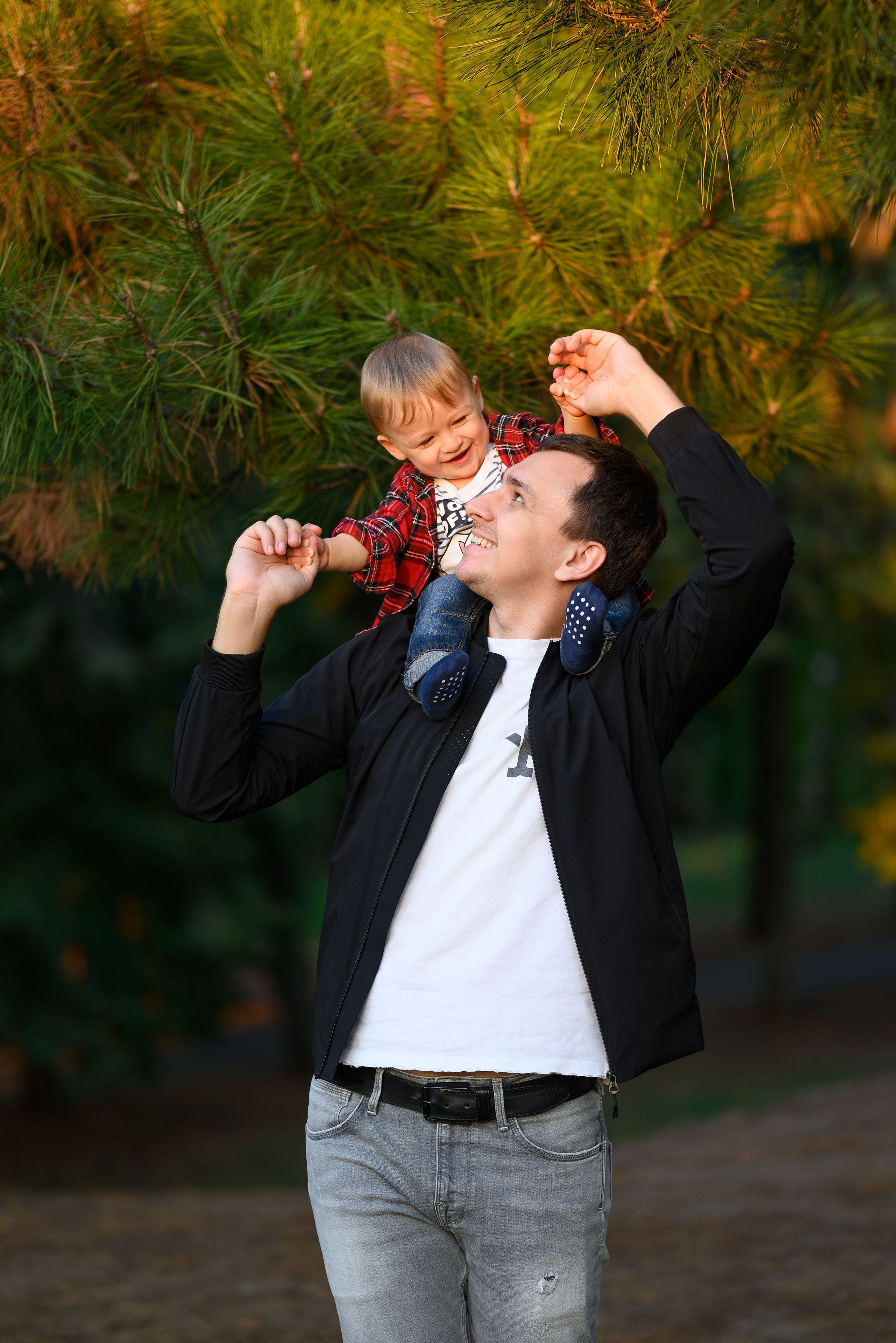 Папа и сын, фотосессия в парке г. Краснодара.