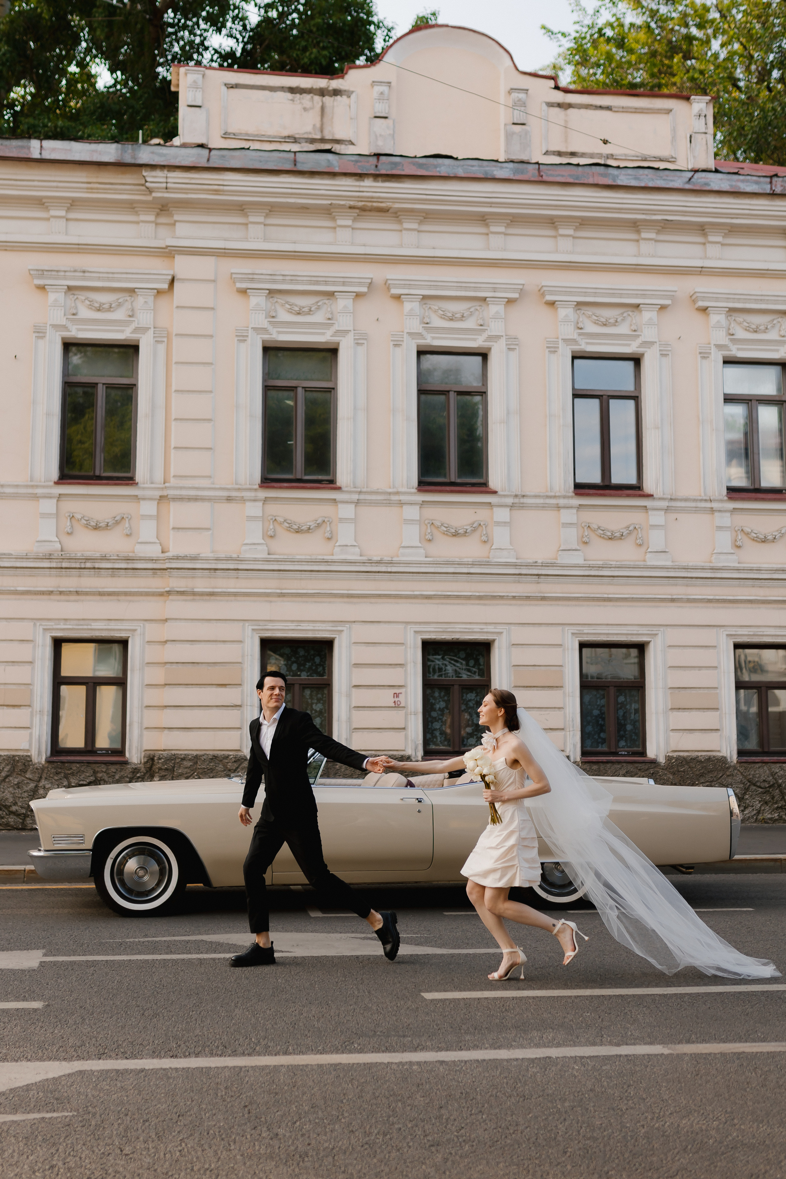 Оригинальный сюжет для истории любви: загадочное путешествие жениха и невесты по переулкам Китай-Города.