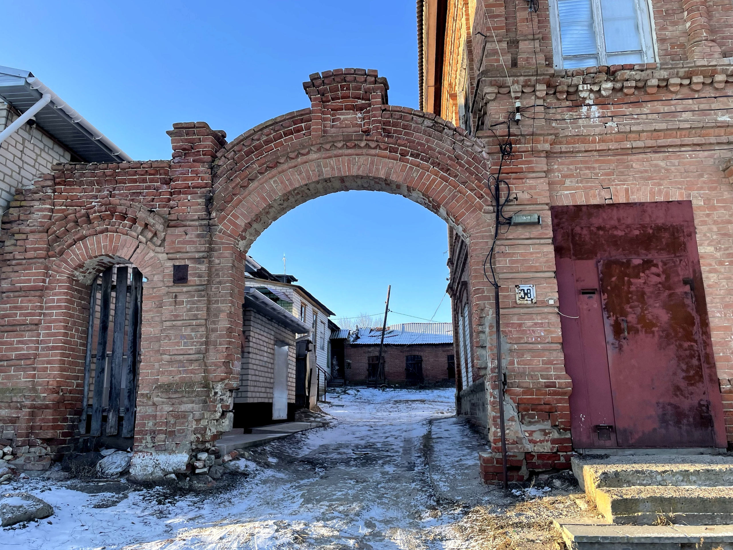 20 107 Арка кирпич. ВИЗУАЛЬНЫЕ И ЗВУКОВЫЕ РЕШЕНИЯ ДЛЯ БИЗНЕСА И СЪЁМОК ТЕЛЕТЕЛА