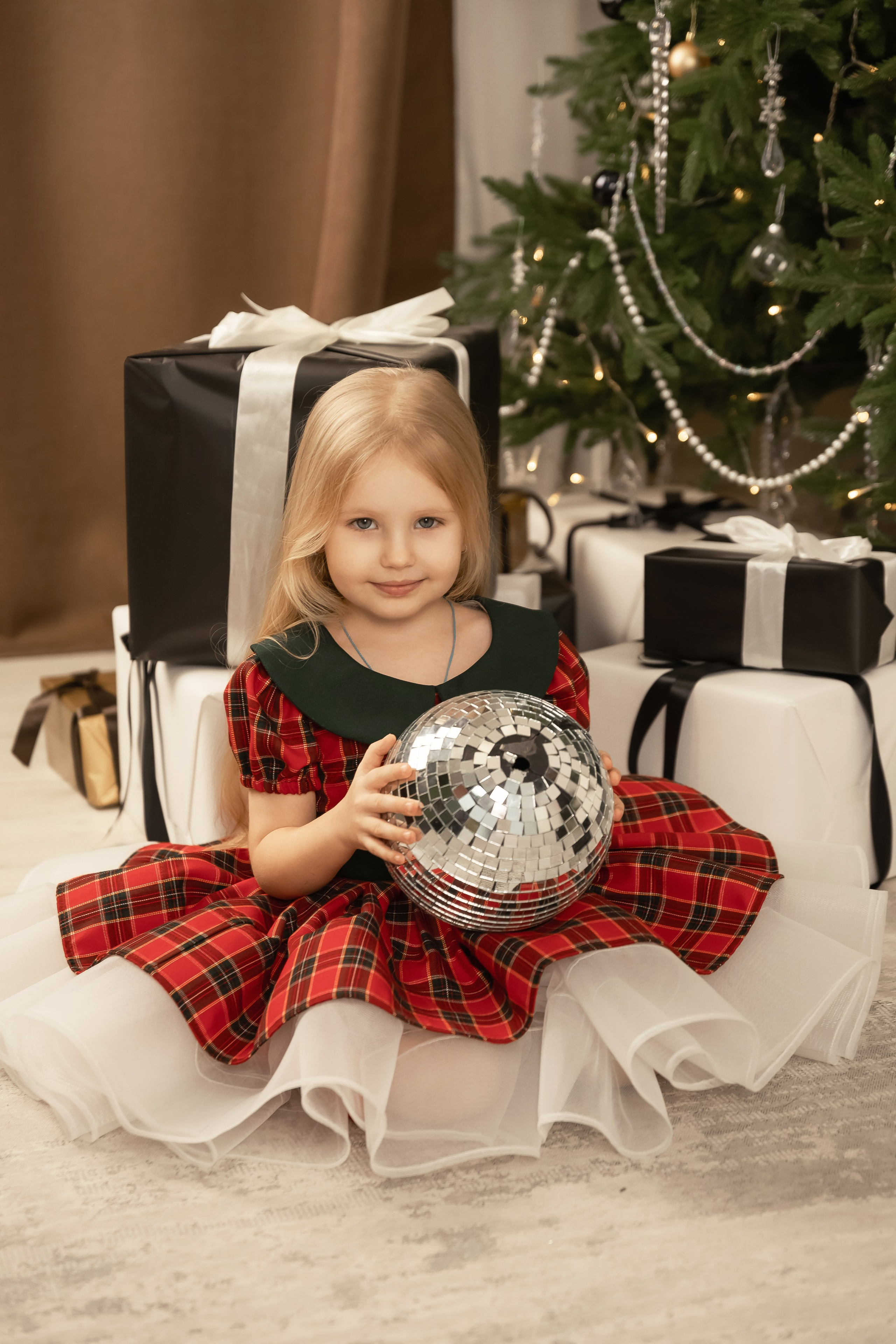 К нам стучится Новый год. Little_Princess.38