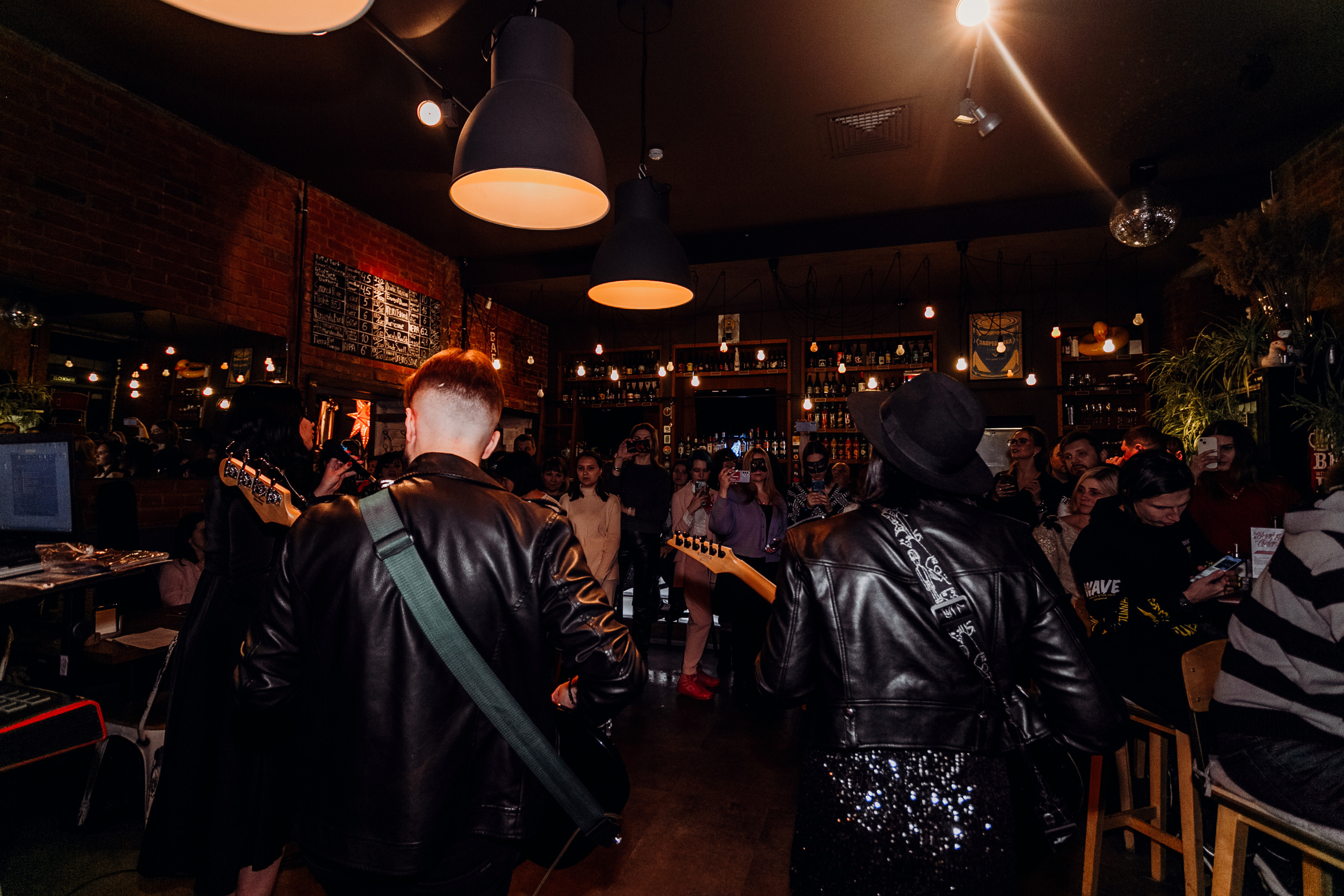 В БАРЕ «Джонатан». Фотограф в  г. Новосибирск