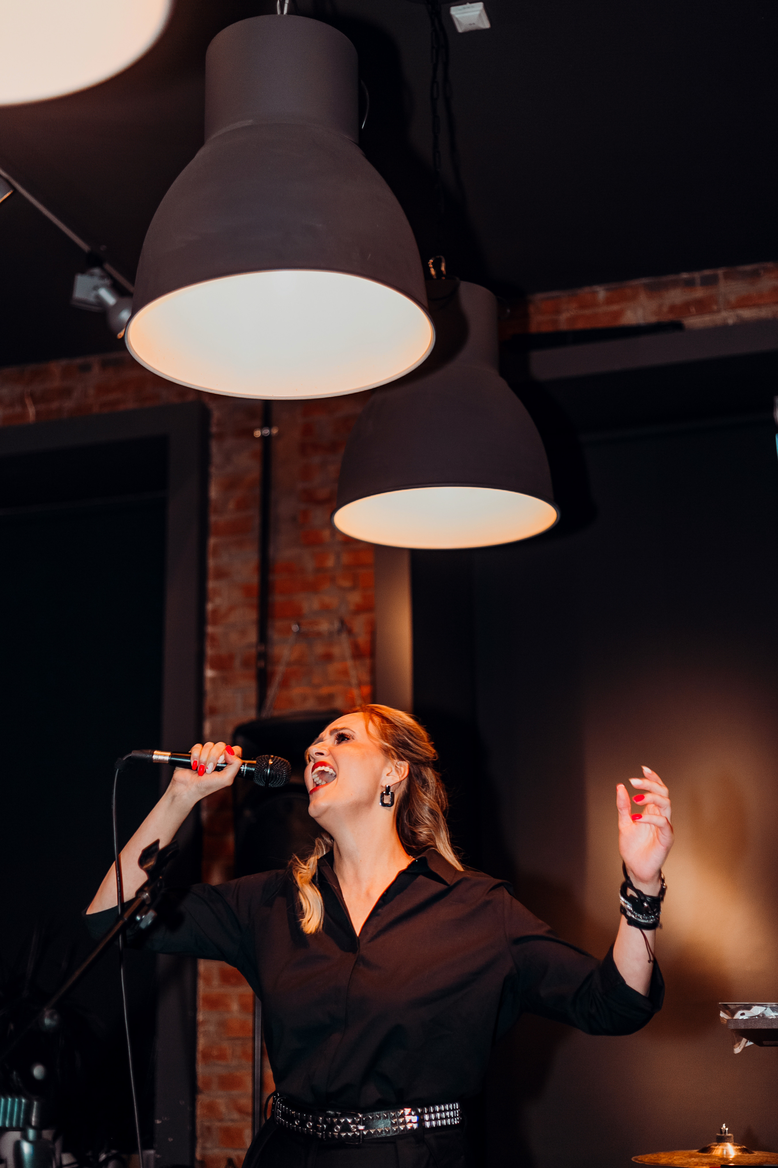 В БАРЕ «Джонатан»