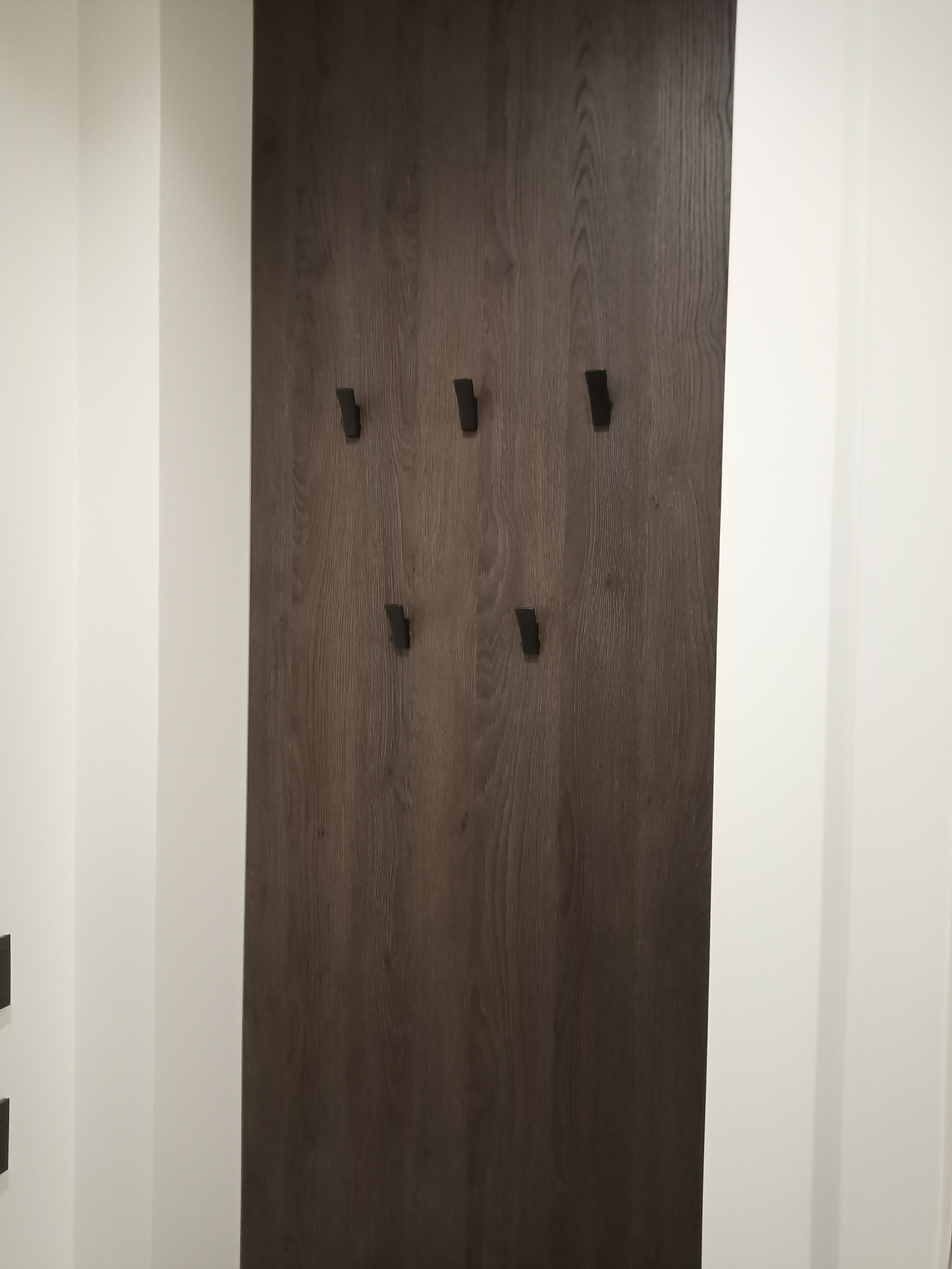 Апартаменты Променад Светлогорск. Корпусная мебель на заказ. Калининград. Кухни, прихожие, детские, гардеробные, шкафы. Предметы интерьера из дерева и металла