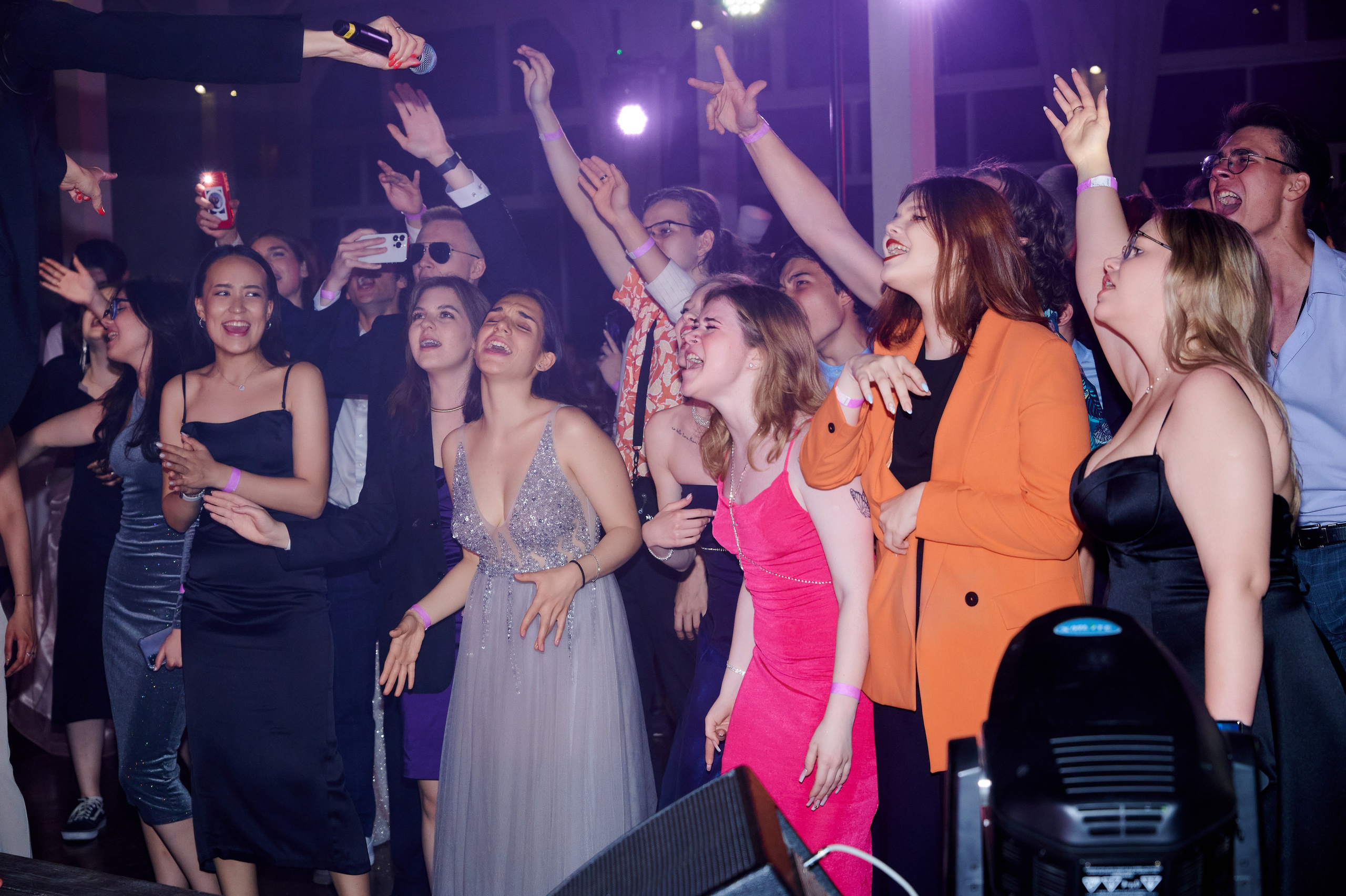 Школа. Выпускные 11 классы. Goganaft.ru — Репортажный фотограф в Москве Георгий Коненков