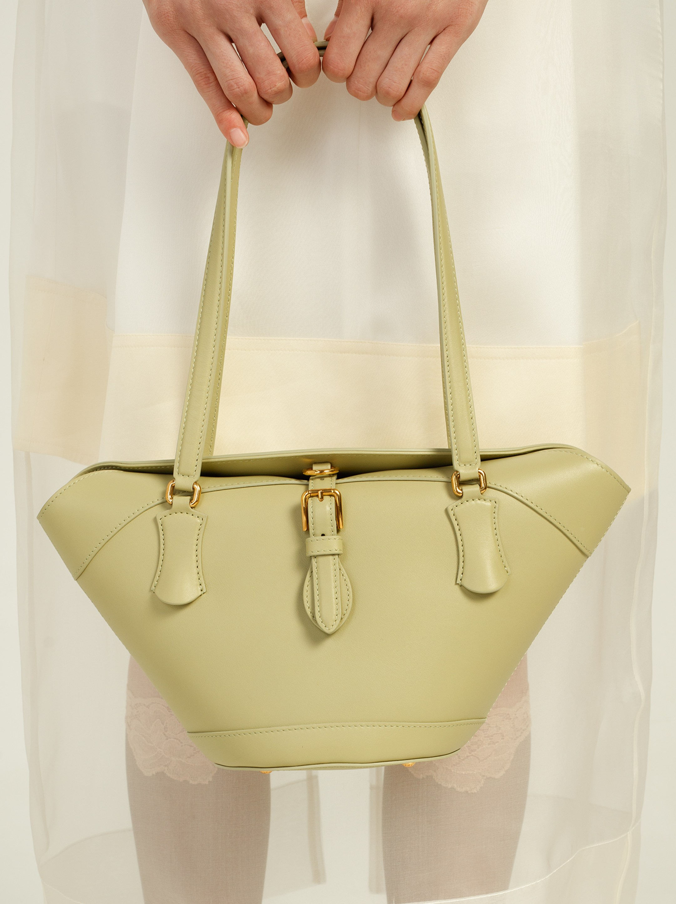 SAKS FIFTH AVENUE | E-COMMERCE. Alina Zhumanova — Fashion Photographer