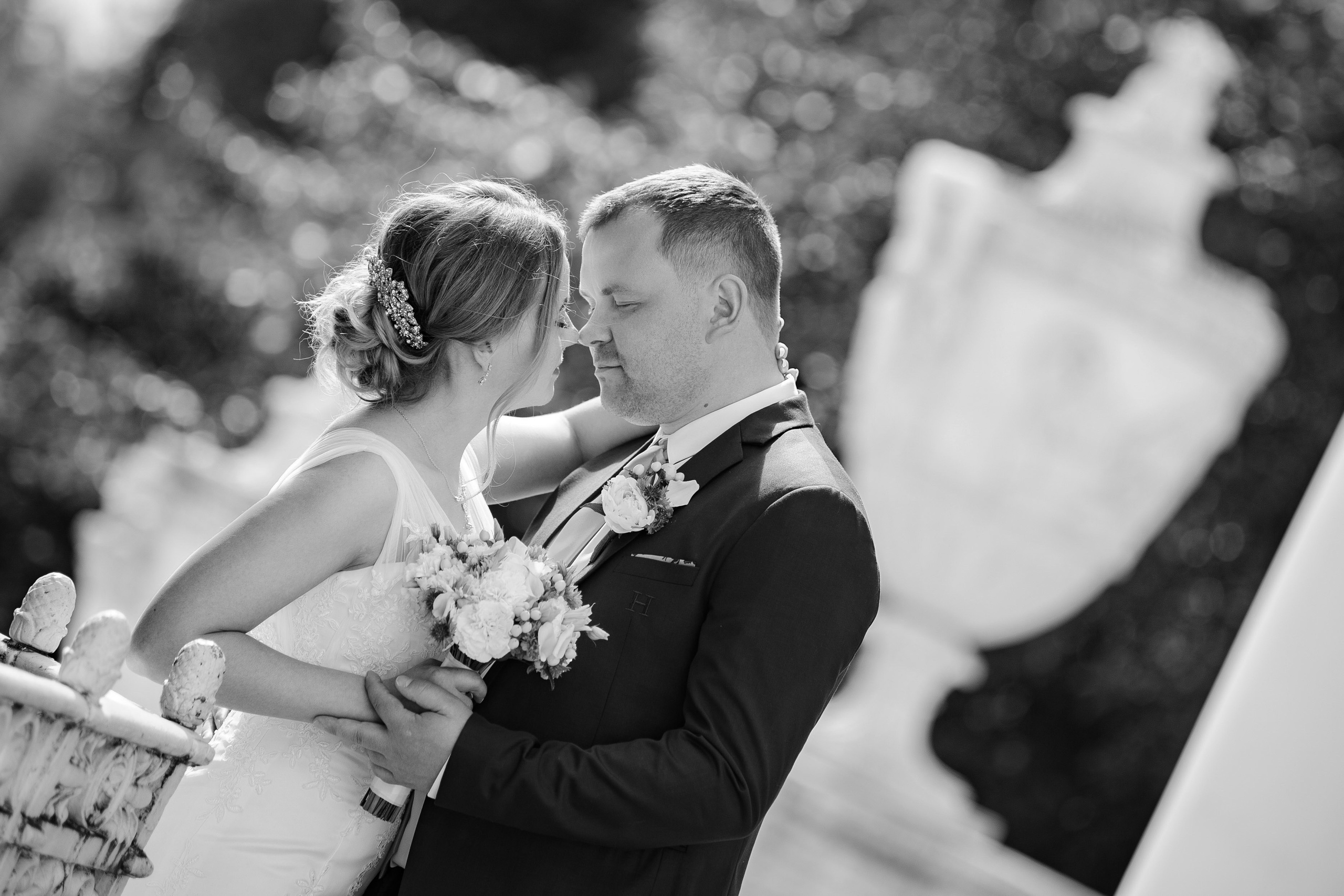 Черно Белые свадебные фотографии. Фотосъёмка и Ретушь в СПб. Фотограф Алексей Лукин. Свадьба, мероприятие, корпоратив, юбилей, фотосессия, портрет. Фотосъёмка в Санкт-Петербурге. Ретушь фотографий