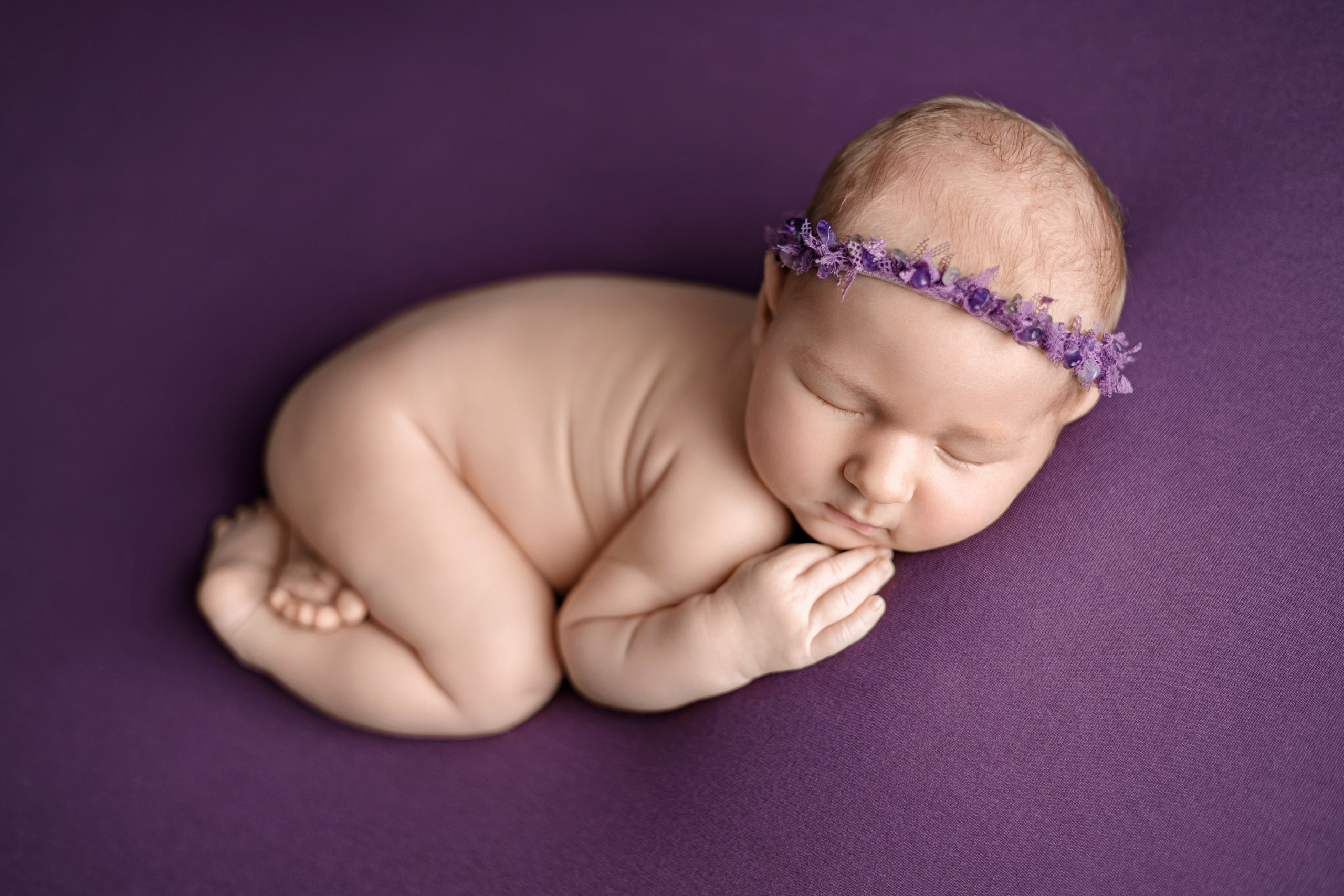 Виолетта. Евгения Горбунова фотограф новорожденных в Новом Уренгое