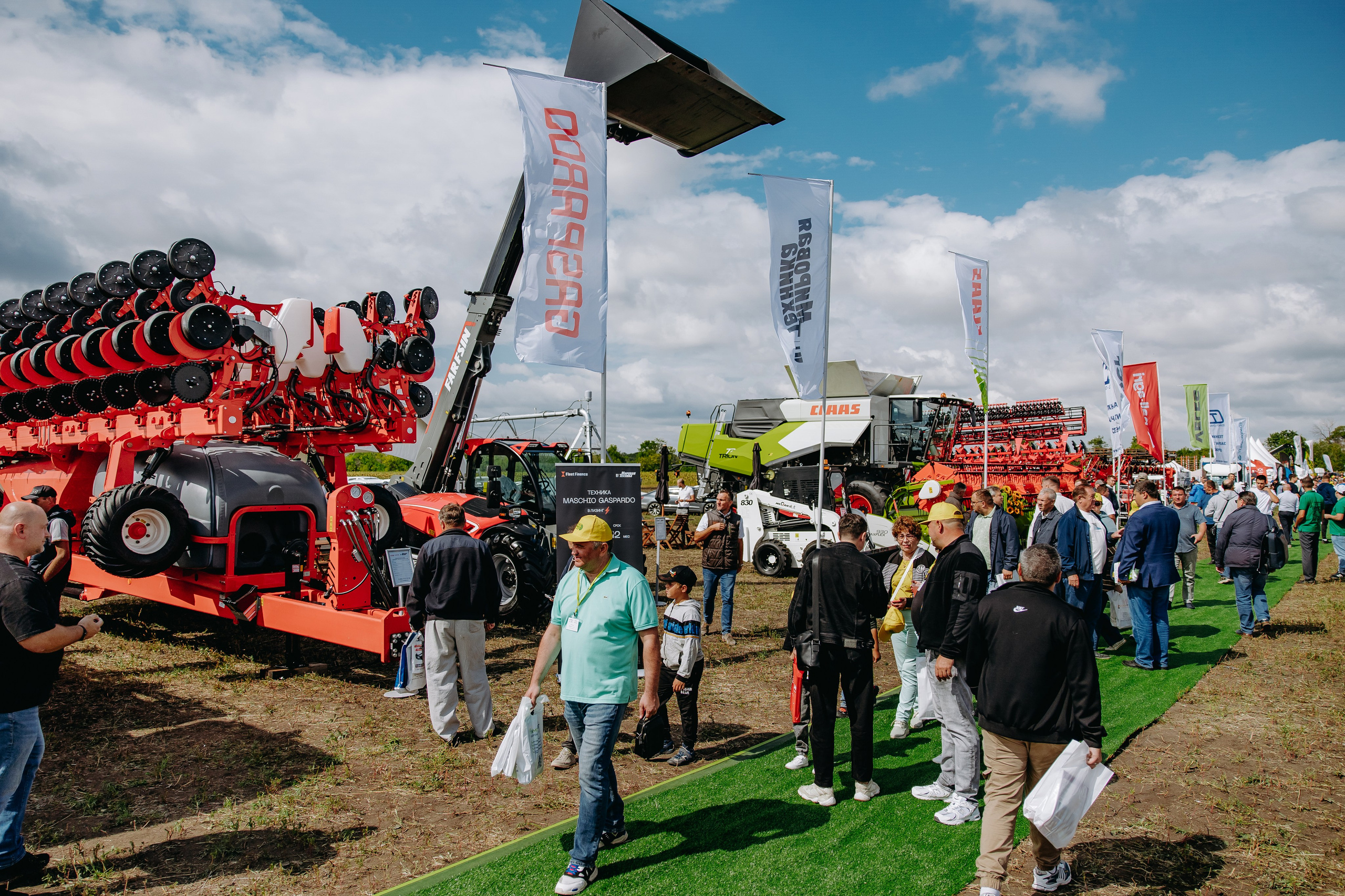 Мировая Техника — День поля. Фотограф в Саратове Александр Кухаренко. И не только в Саратове :)