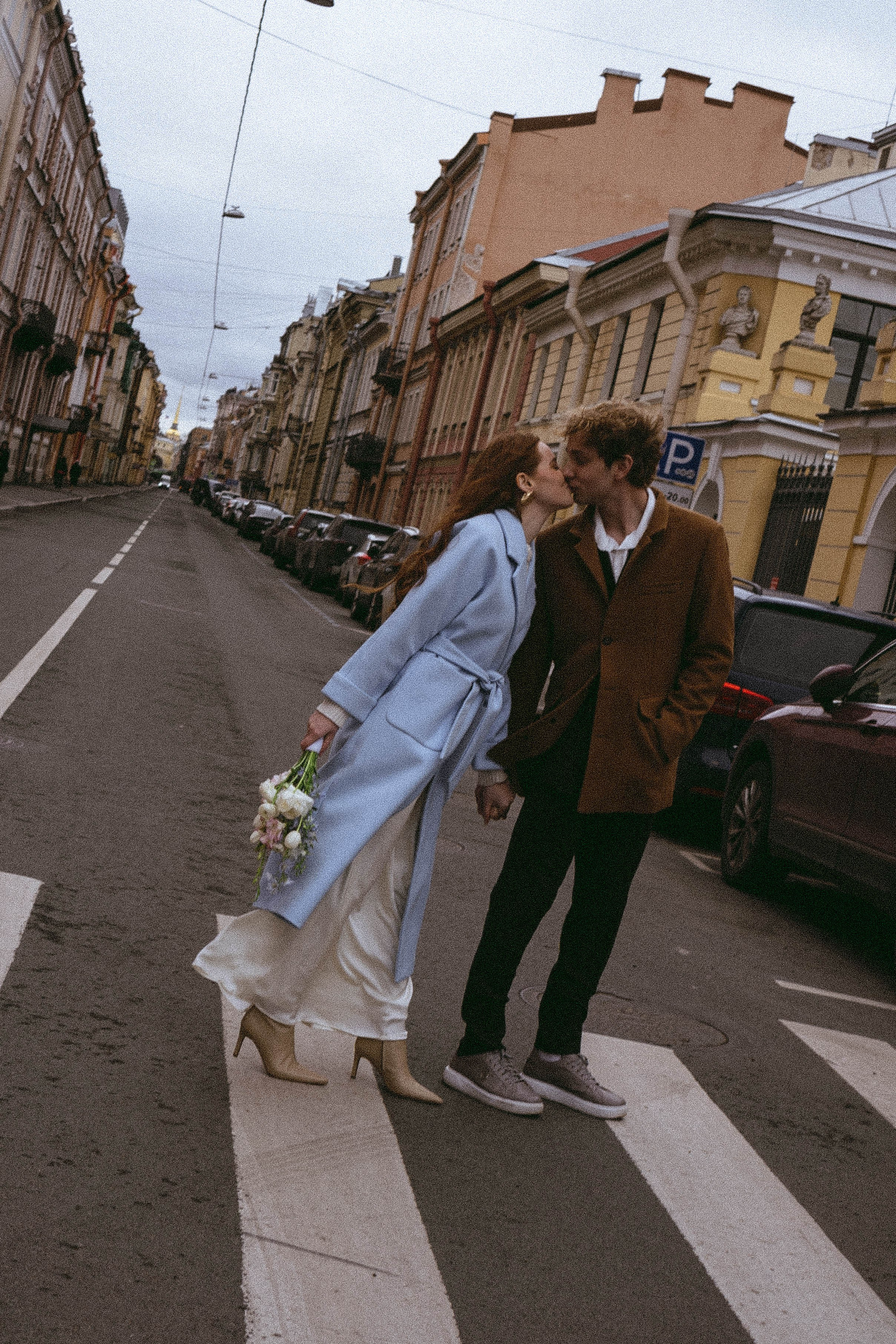 СВАДЕБНАЯ ПРОГУЛКА ПО ПЕТРОГРАДКЕ ВЕСНОЙ (ФОТОСЕССИИЯ ПАРЫ СВАДЕБНАЯ). Профессиональный фотограф, Санкт-Петербург — Виктория Богомолова