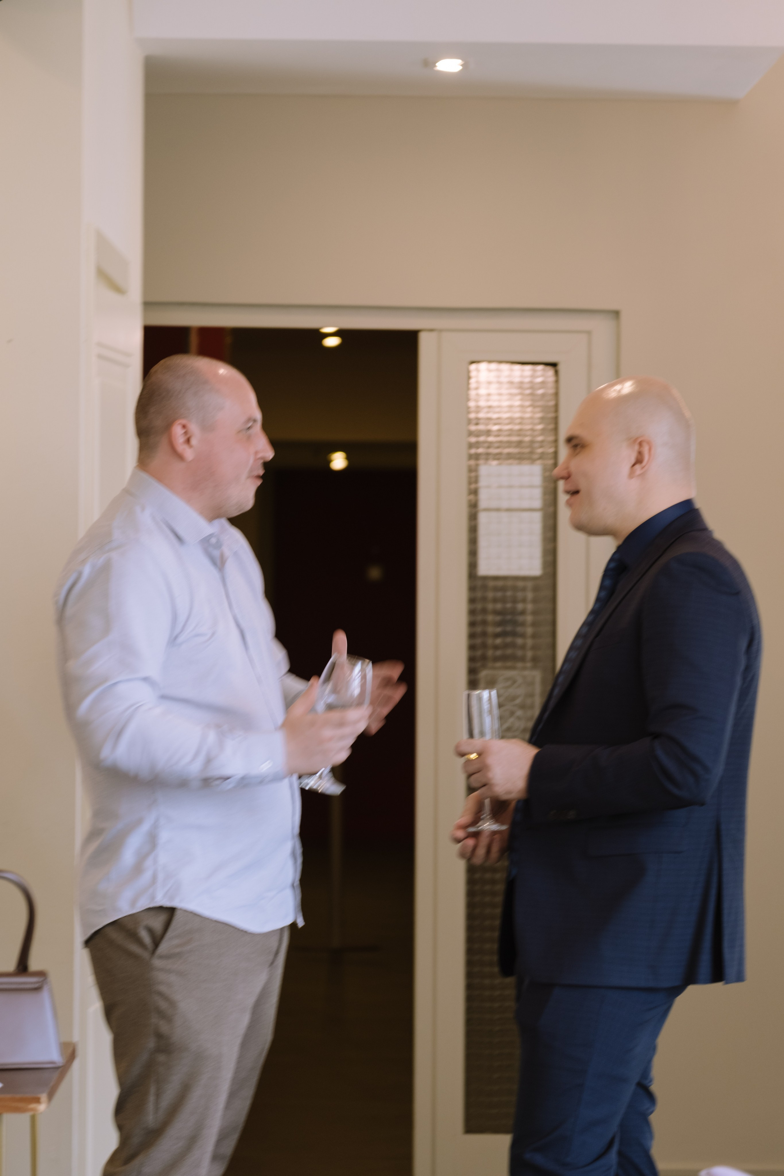 СВАДЕБНЫЙ БАНКЕТ НА ВЛАДИМИРСКОЙ В САНКТ-ПЕТЕРБУРГЕ (КАМЕРНАЯ СВАДЬБА). Профессиональный фотограф, Санкт-Петербург — Виктория Богомолова