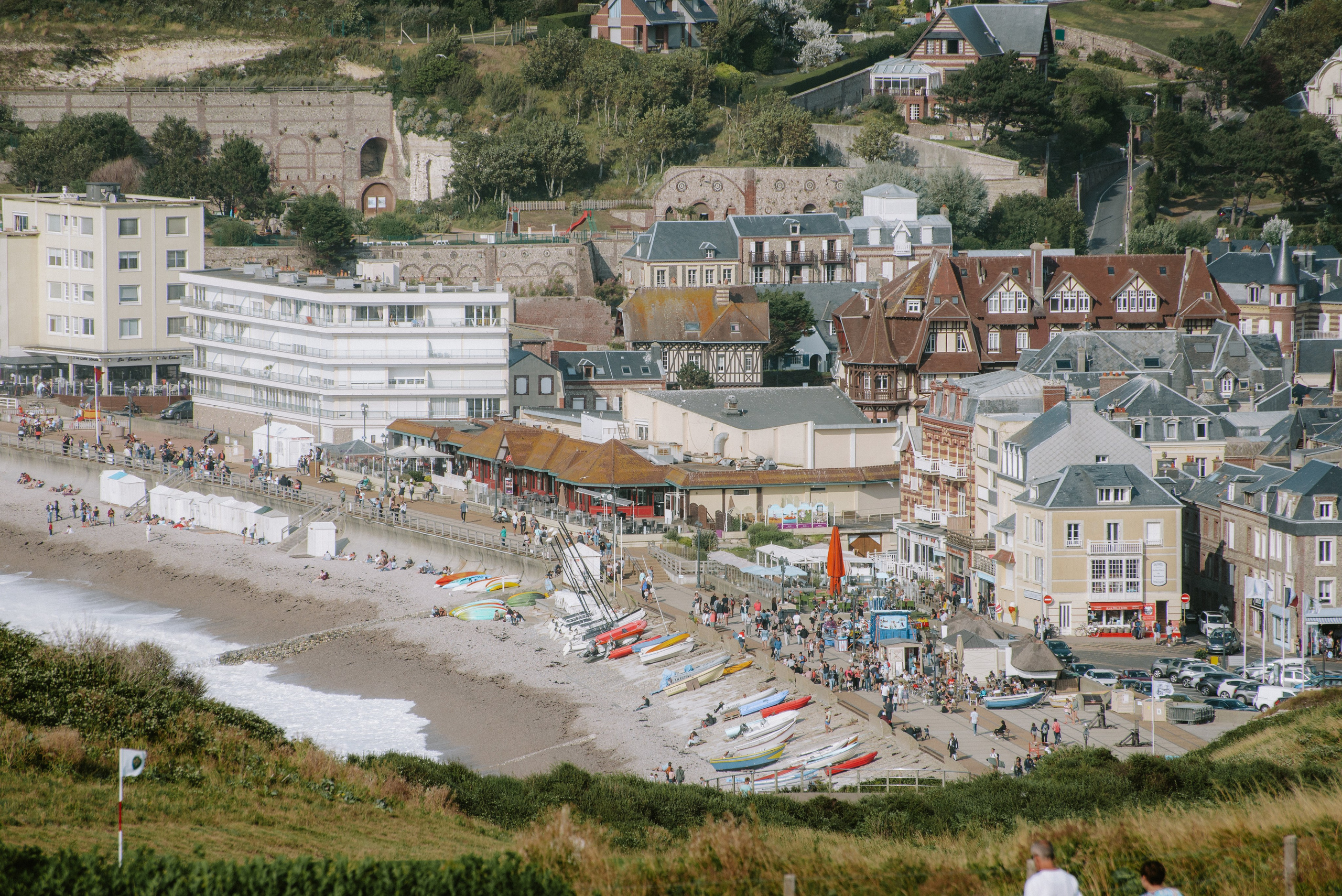 Этрета, вид на набережную