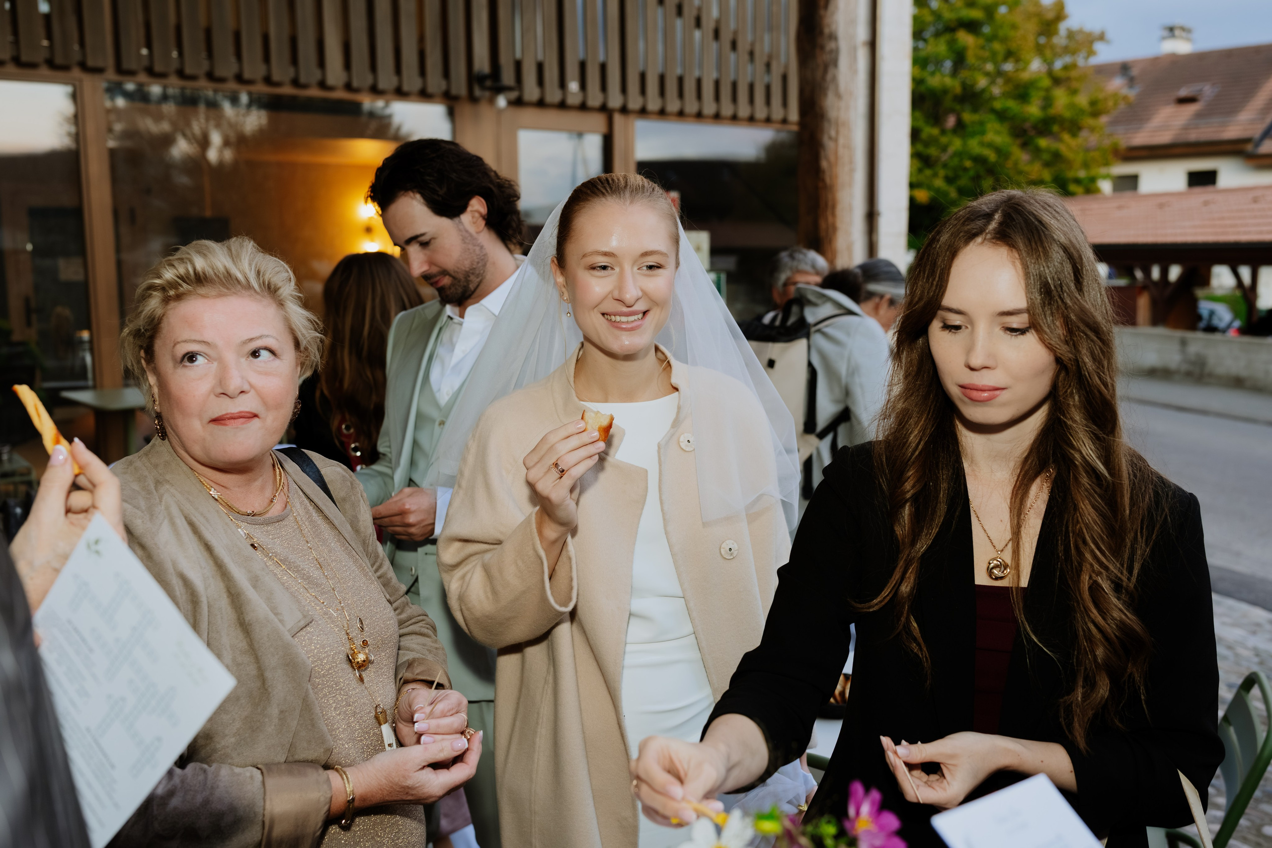 Liubov & Eric | civil wedding. Professional Wedding Photographer Geneva & Romande Switzerland | Tanya Creator