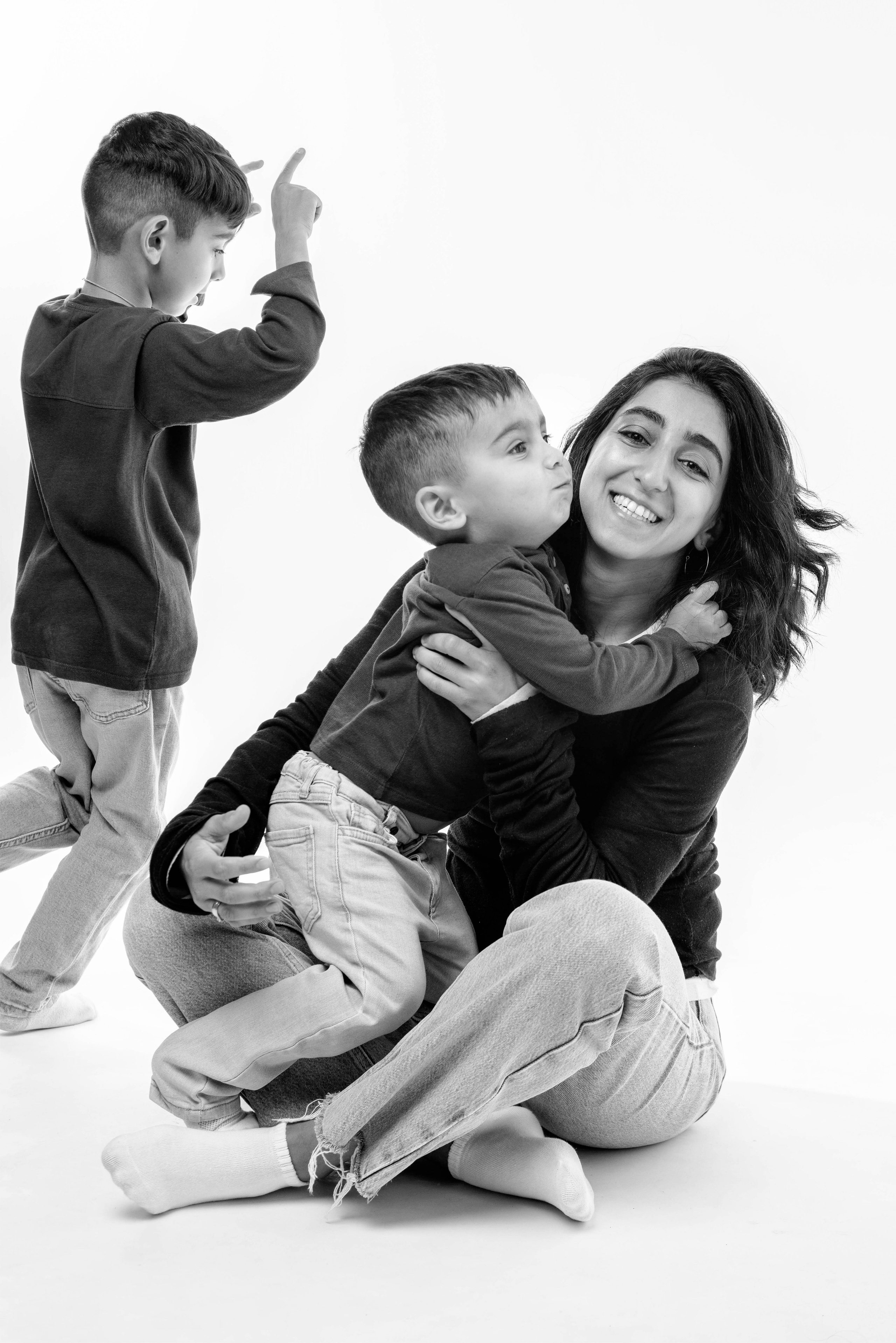 Фотосессия для мамы с двумя сыночками. Фотограф в Санкт-Петербурге Марина Парникова