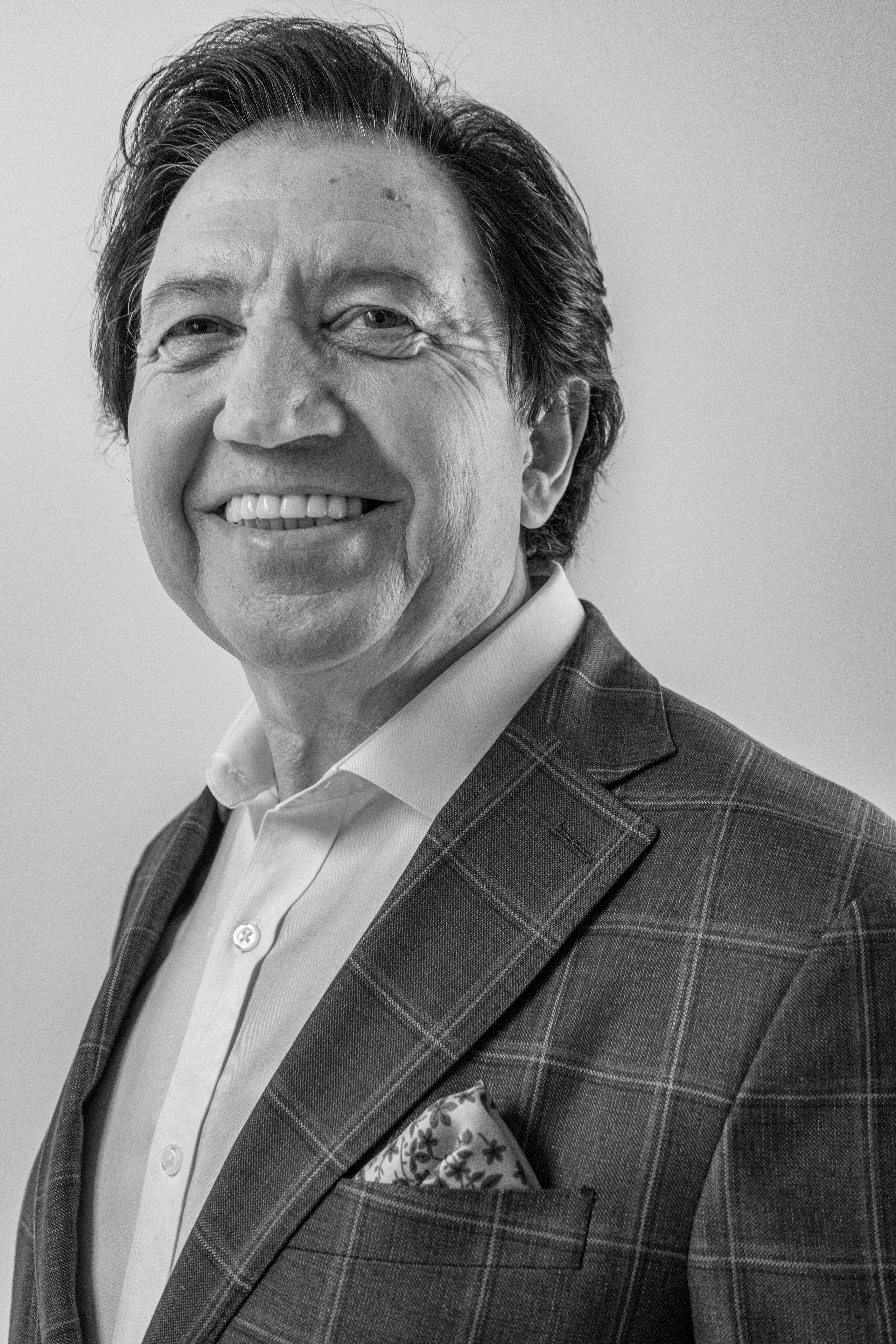 “Business portrait” Chief photographer Forbes premium shooting Dubai, Moscow. Portrait photographer Moscow, UAE, Oleg Koshmarov