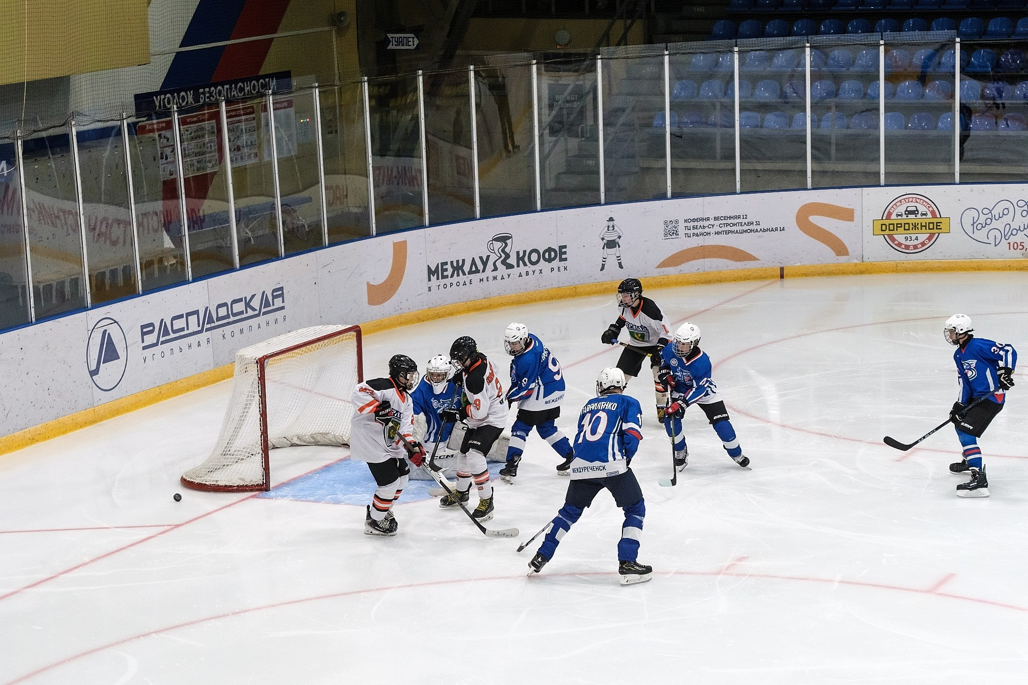 Хоккейный матч Вымпел-2011 (Междуреченск) vs Ермак (Ангарск) — фотограф в Междуреченске Никита Максимов