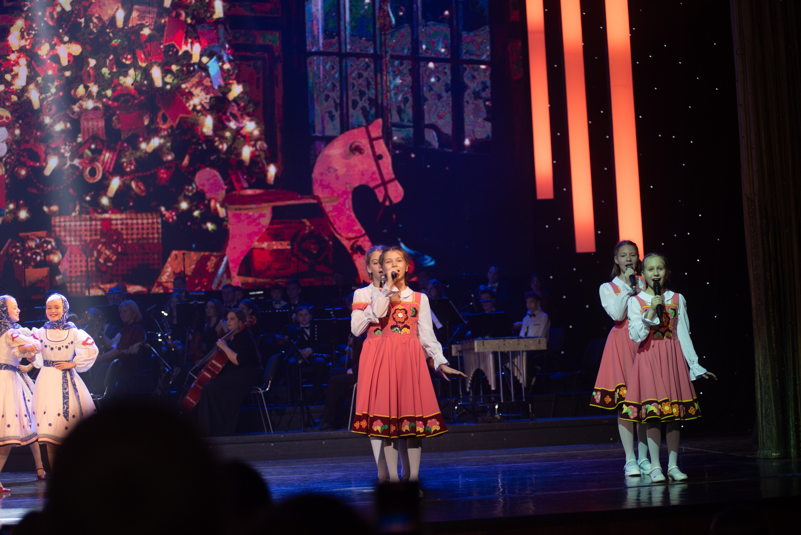 Отчетный концерт ДШИ «Гармония» «Зимняя гармония». Фотограф новорожденных, семейный детский в Тюмени Татьяна Морозова