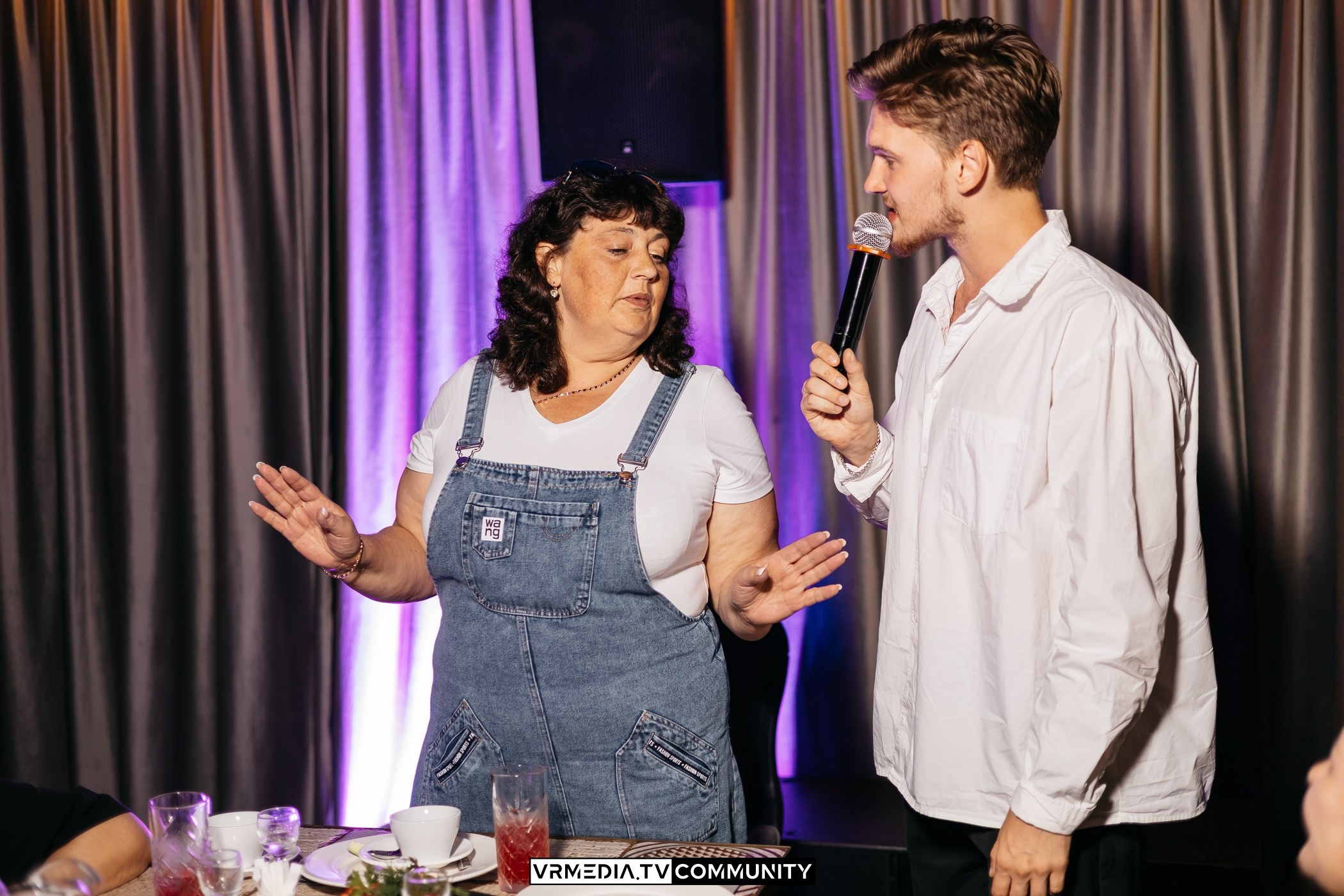 Караоке-бар «Volna»: Золотые 2000-е