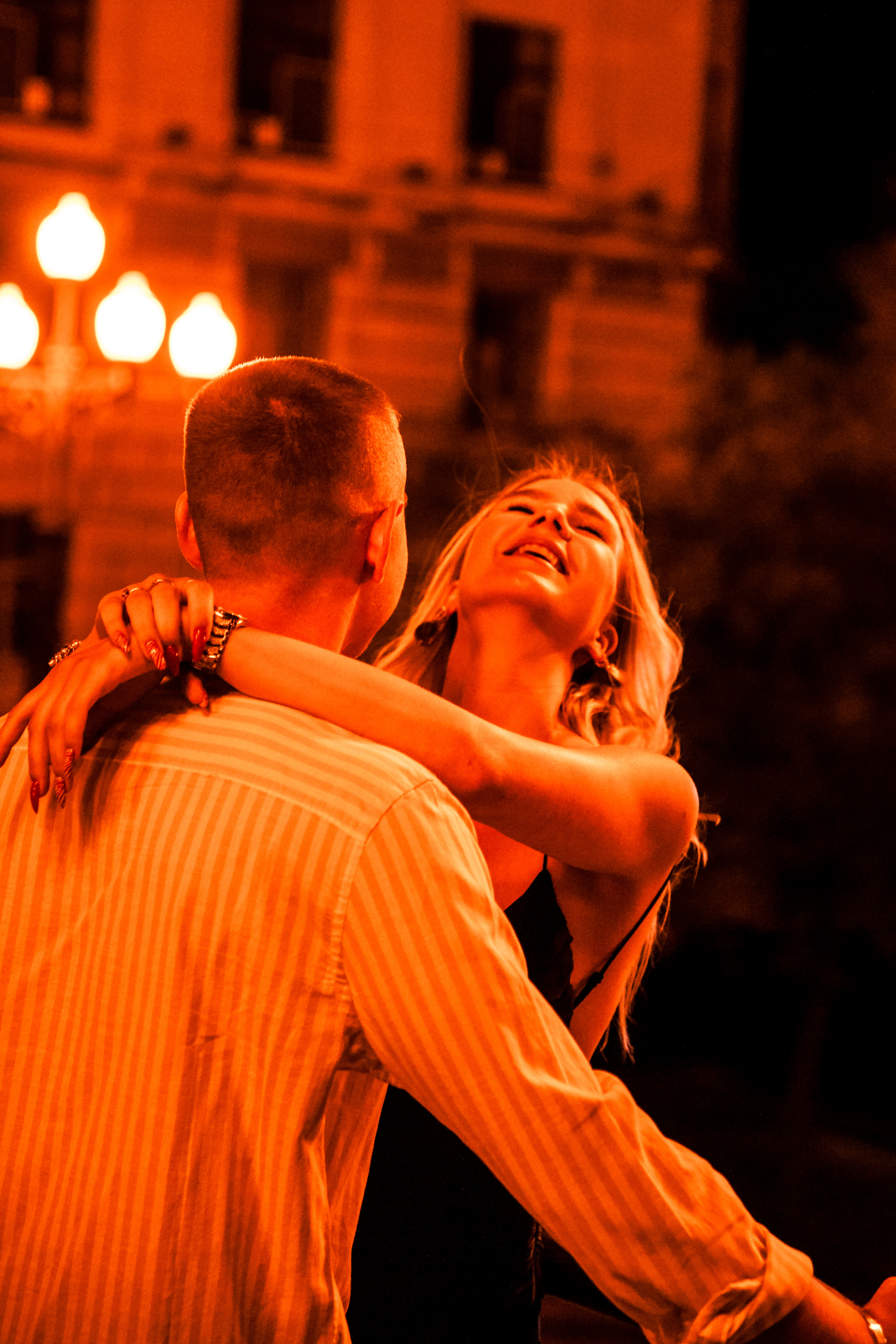 на снимке - прекрасная пара. Фотограф в Хабаровске - Татьяна Трубникова. Взглянув на это фото, Вы можете решить, что уже давным давно надо пофотаться, а значит пора заказать фотосессию в Хабаровске у Татьяны Трубниковой.