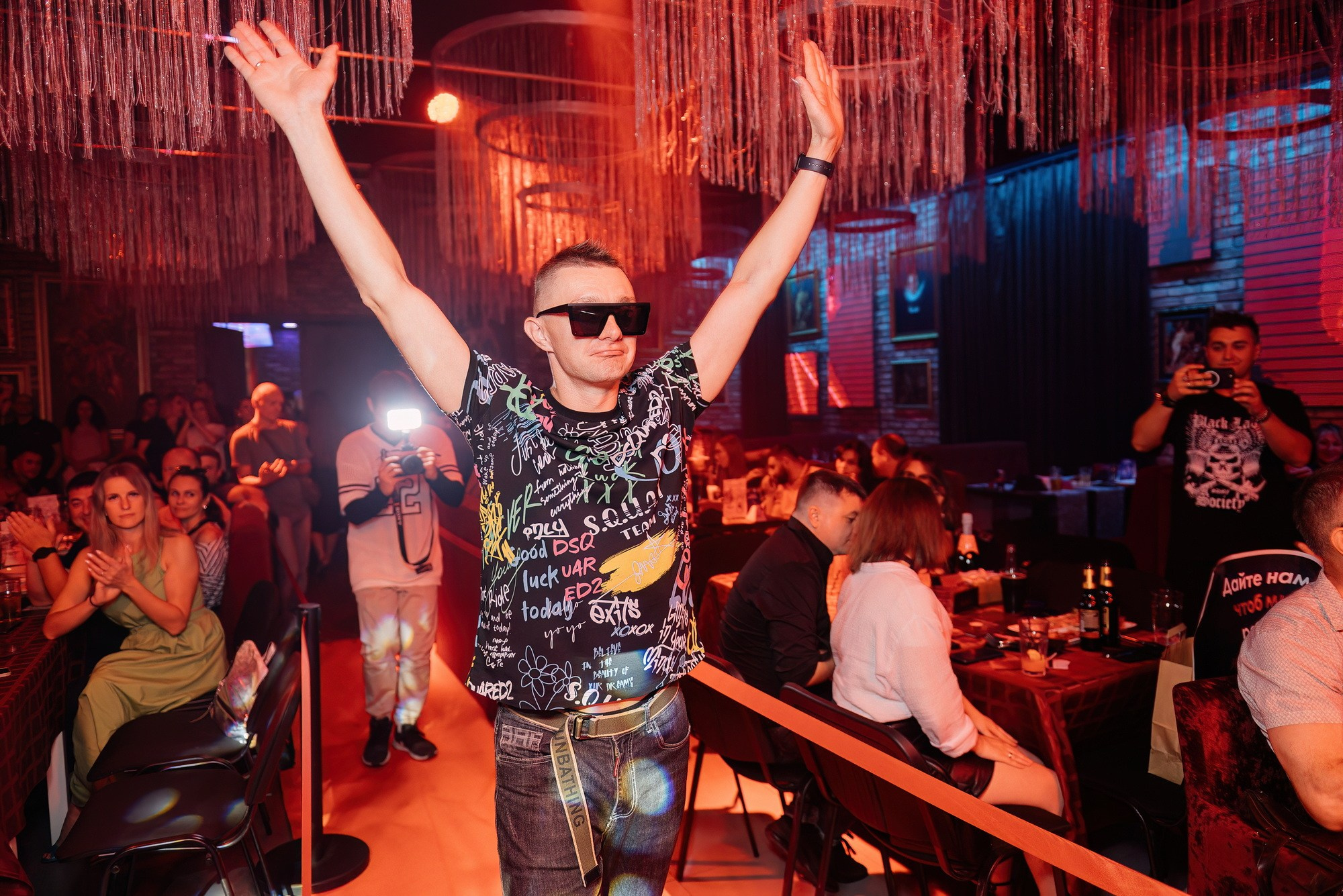 Караоке-проект «Голос большого города». Свадебный и репортажный фотограф Никита Сницарев в Барнауле