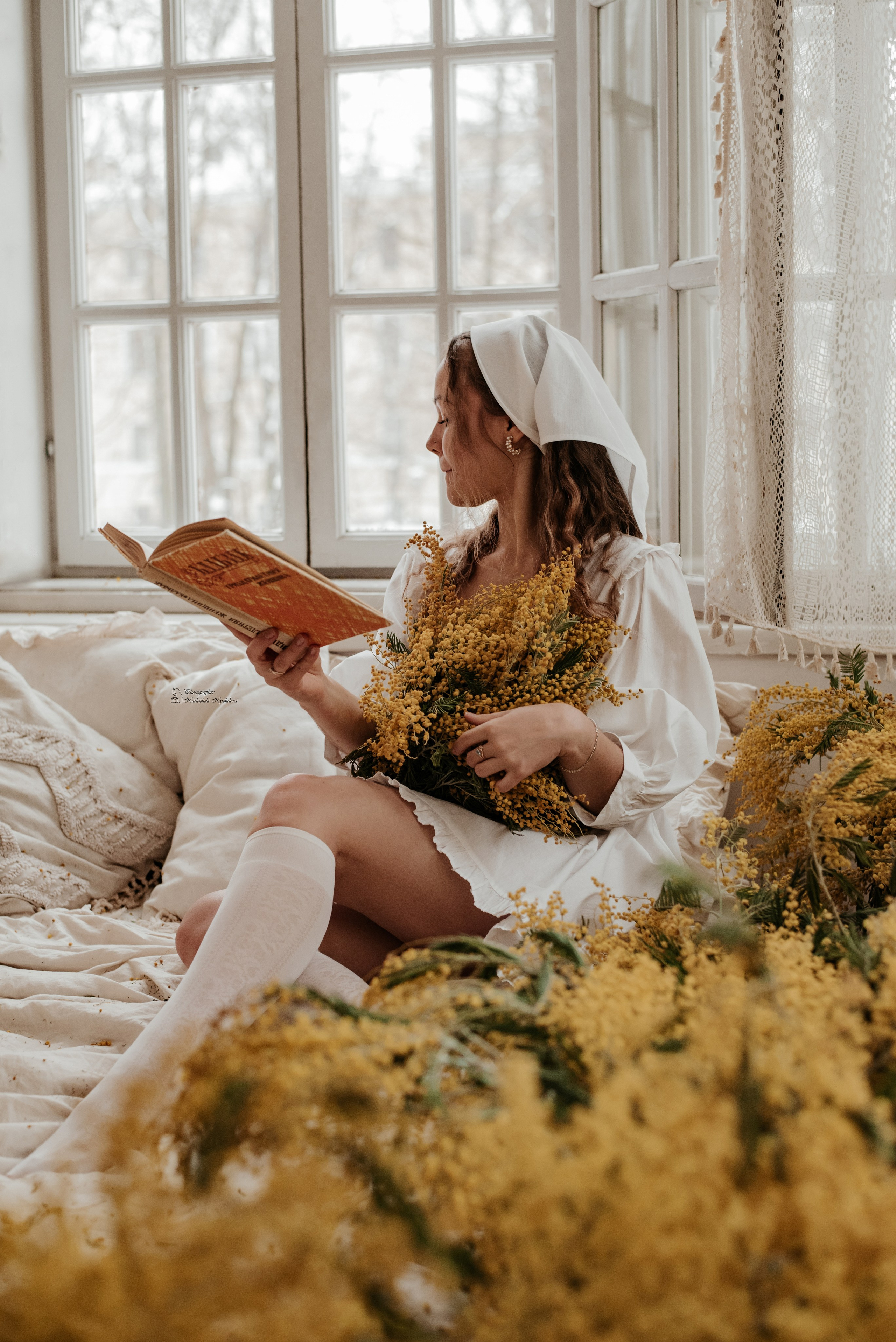 Фотограф: https://vk.com/capella.photo Модель: https://vk.com/lanasakuraa Организатор: https://vk.com/creative_photoday Место: https://vk.com/balcone.studio