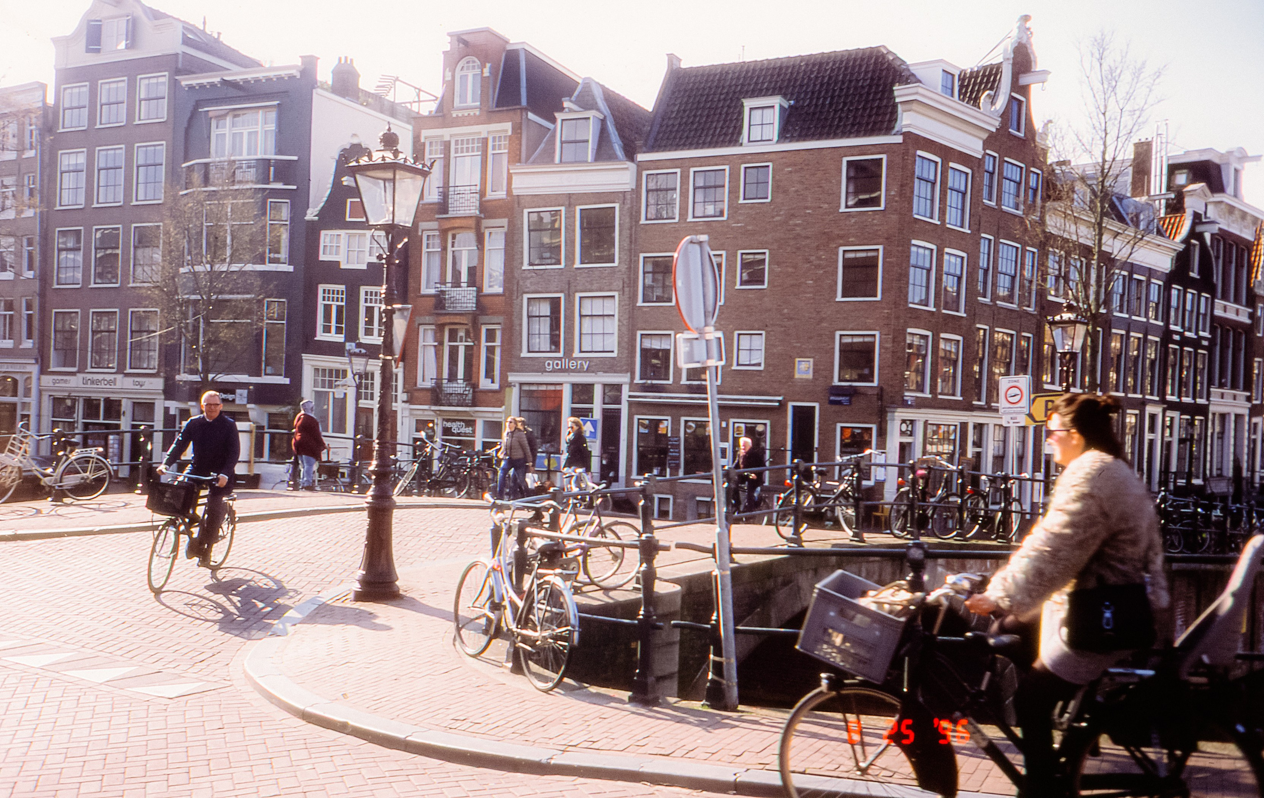Amsterdam slide. Iraogo