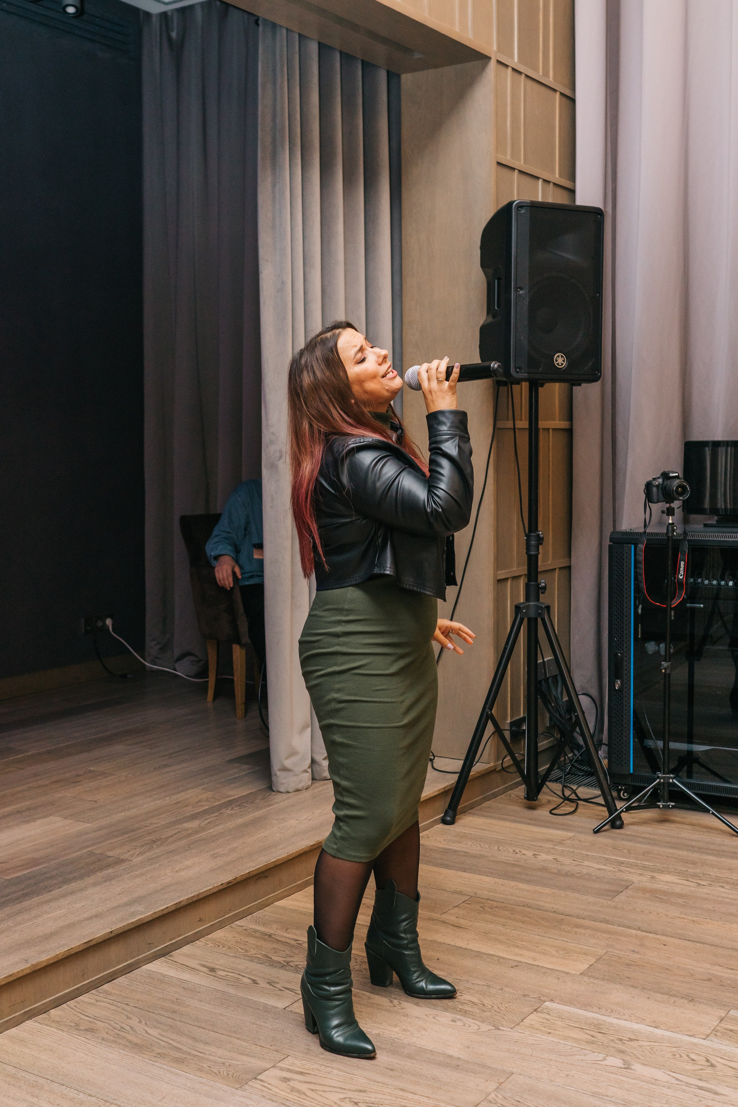 Бизнес-стендап. Женский фотограф в Москве Анастасия Сидорова