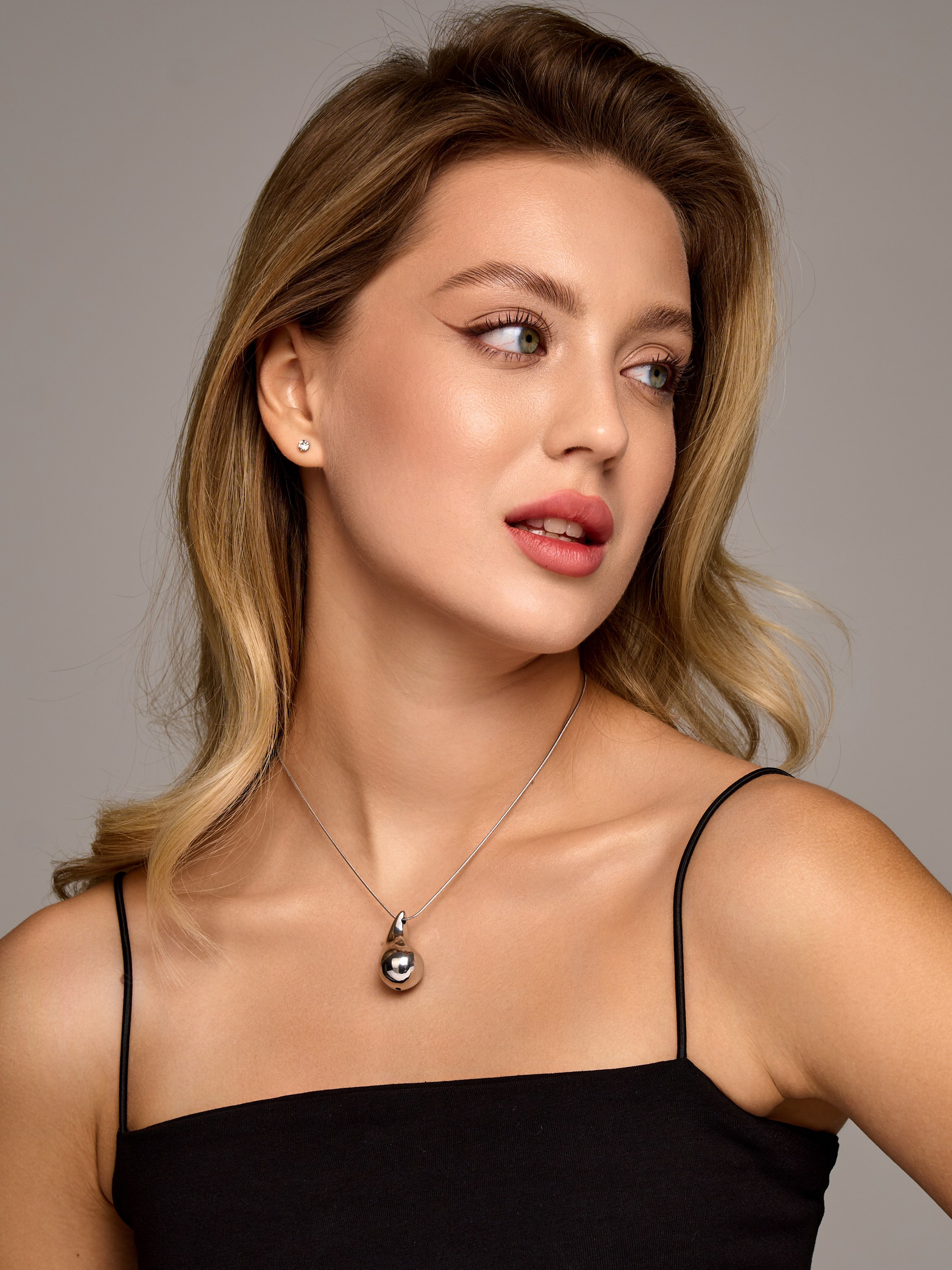 Бижутерия. Профессиональная фотосъёмка для маркетплейсов. Краснодар. Александр Москаленко