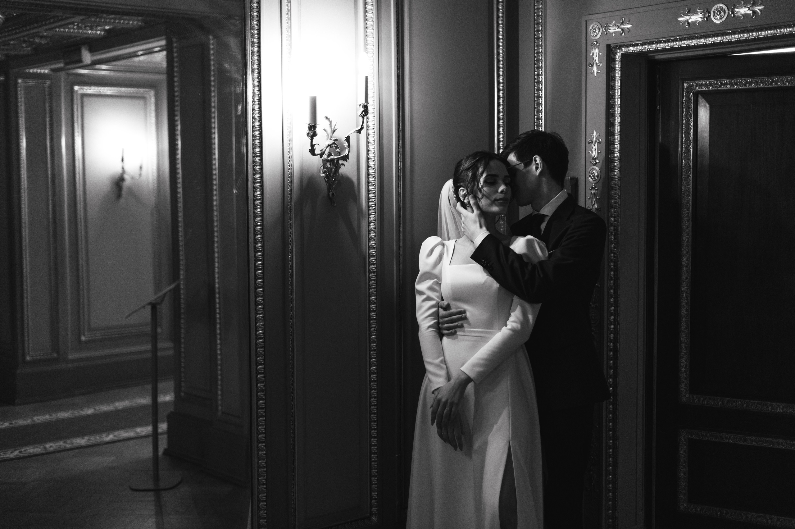 Свадебная фотосессия Артема и Саши в Санкт-Петербурге. Свадебный и индивидуальный фотограф Никита Роут | Москва