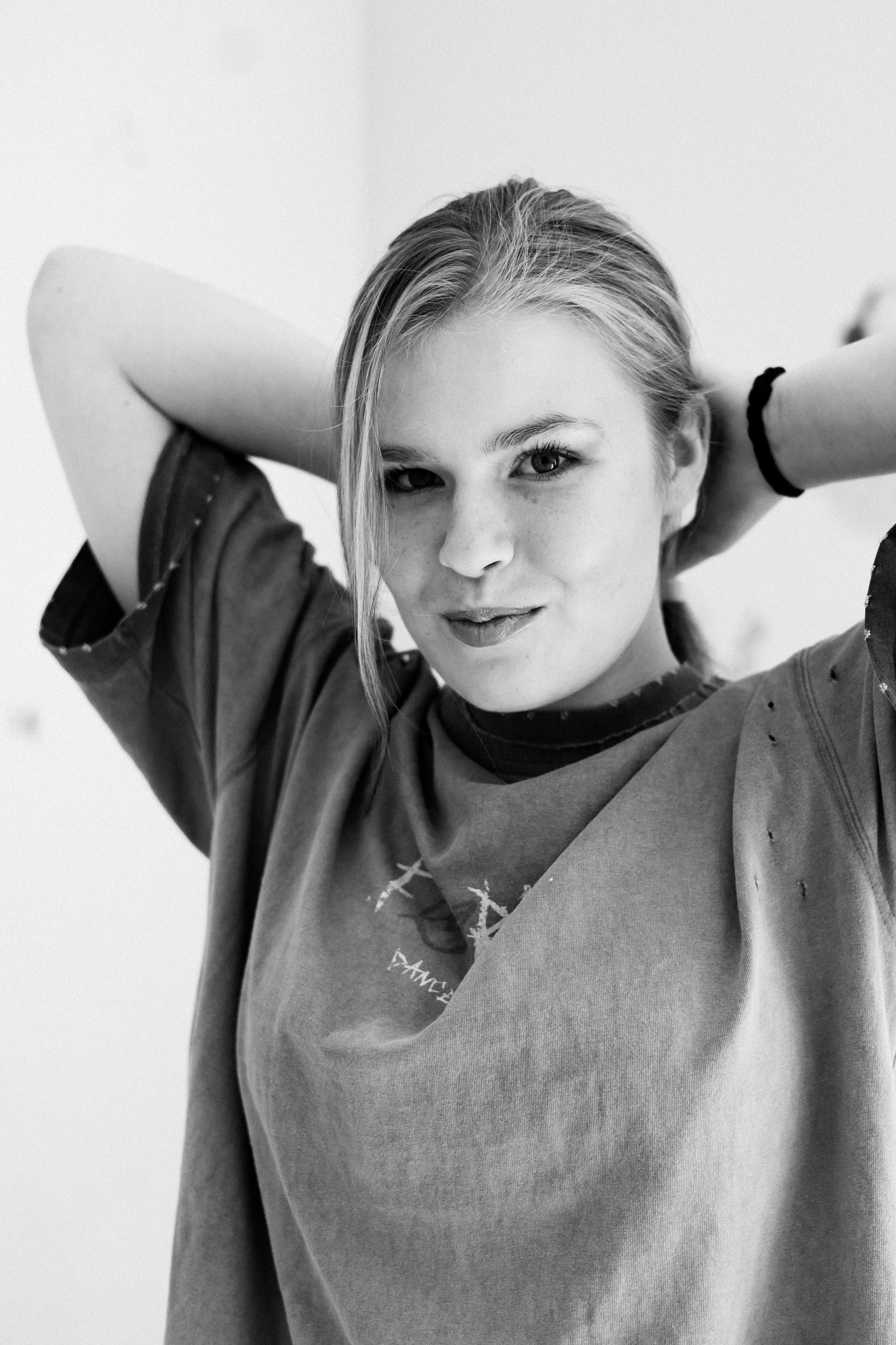 Урок макияжа для 15-летней Лизы. Школа для девочек во Владивостоке — Само Совершенство