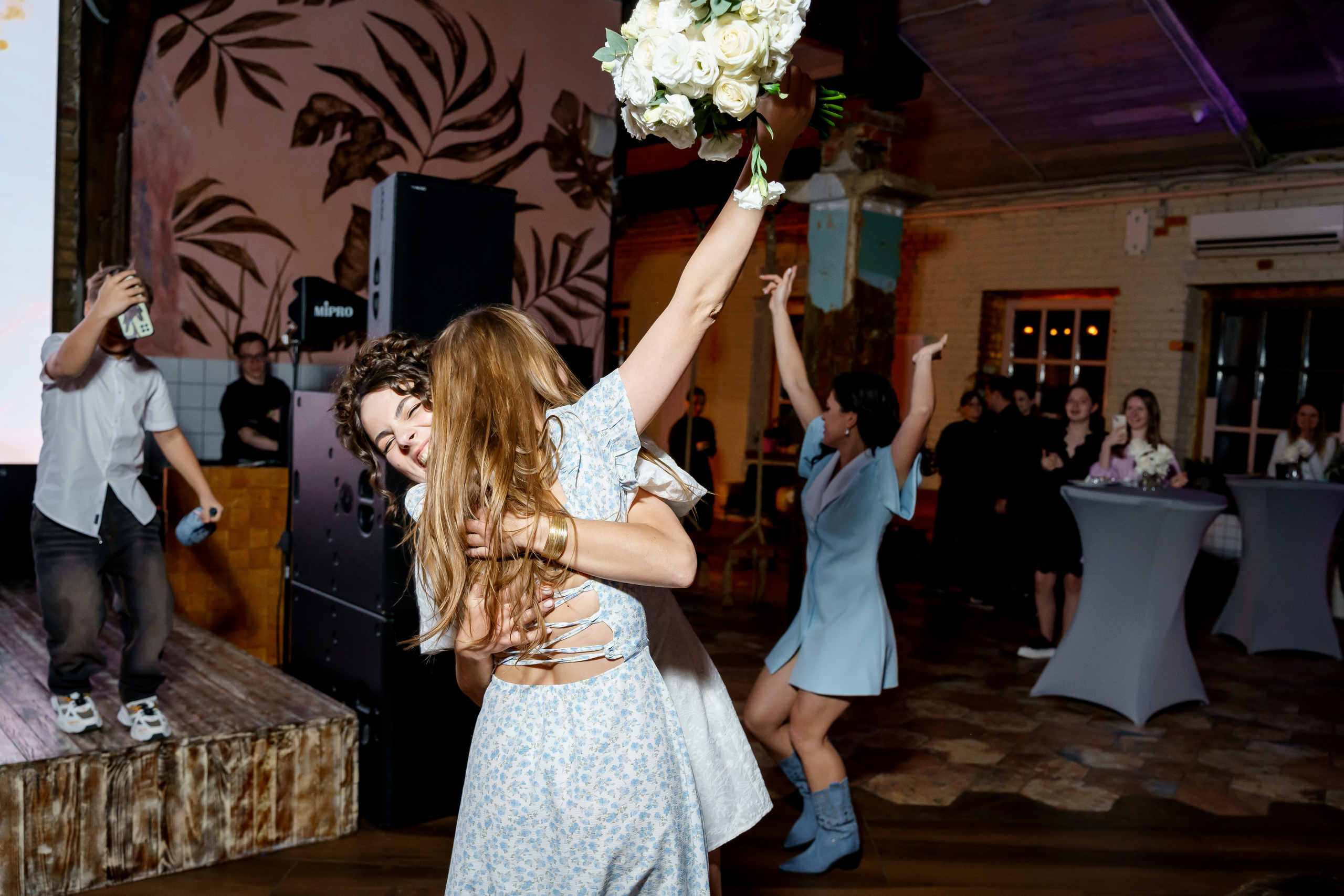 Александра и Иван. Свадебный банкет Loft Hall. Фотограф и видеограф в Москве и Московской области Мария Вишня