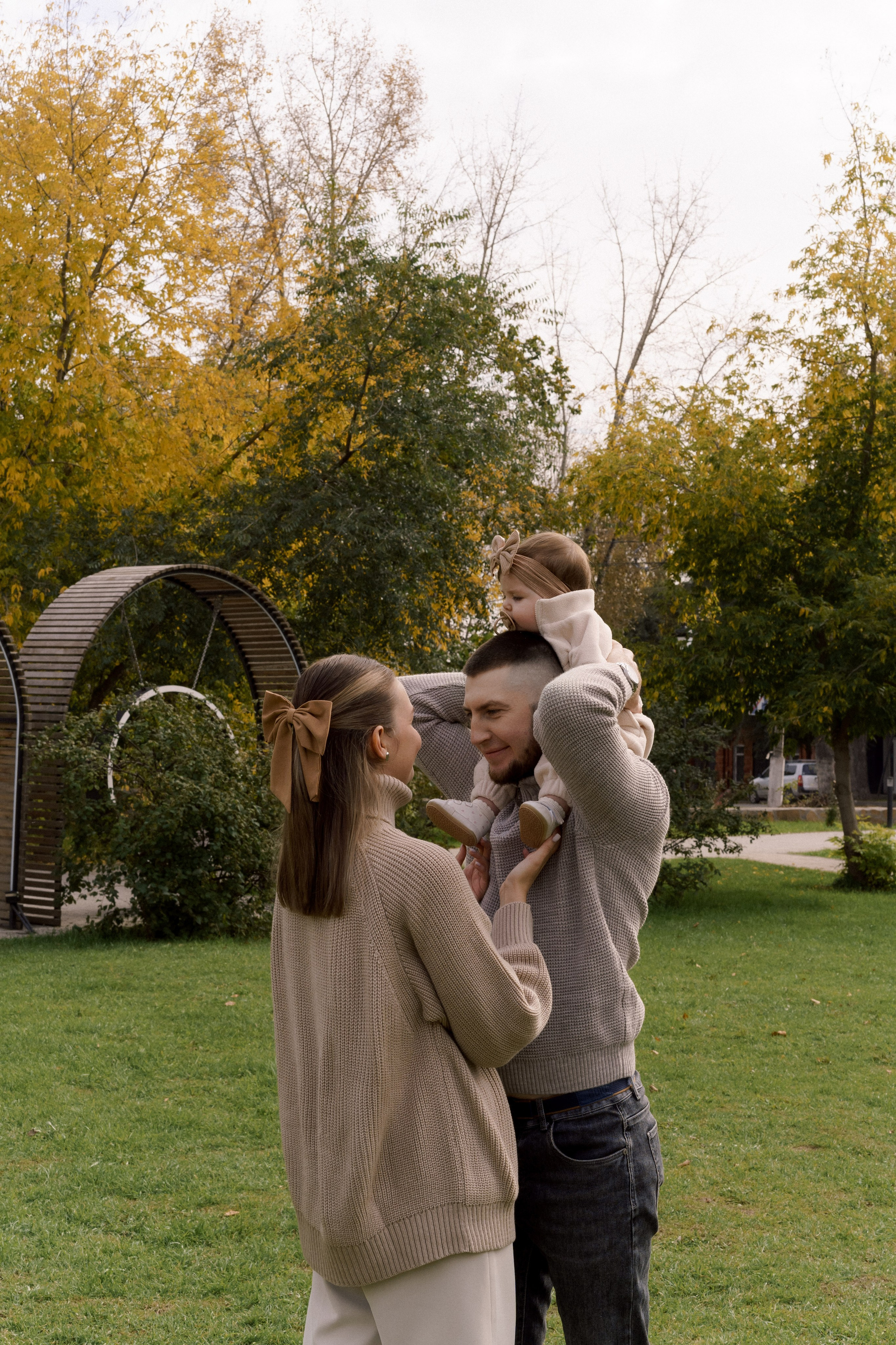 Твоя первая осень. Моменты и истории о вас настоящих