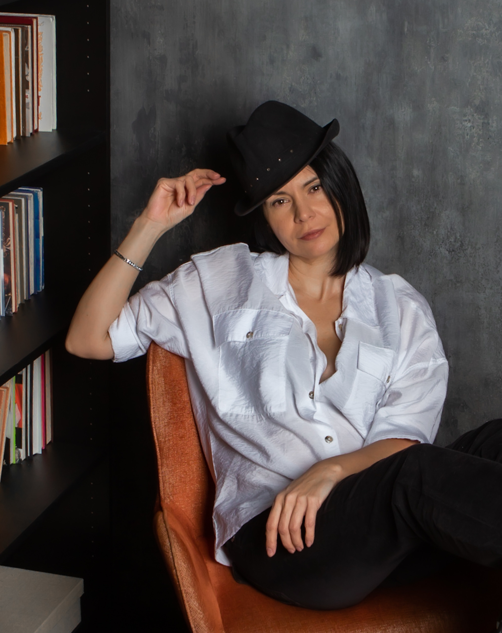 Алла. Женский портрет и немного больше в Санкт-Петербурге