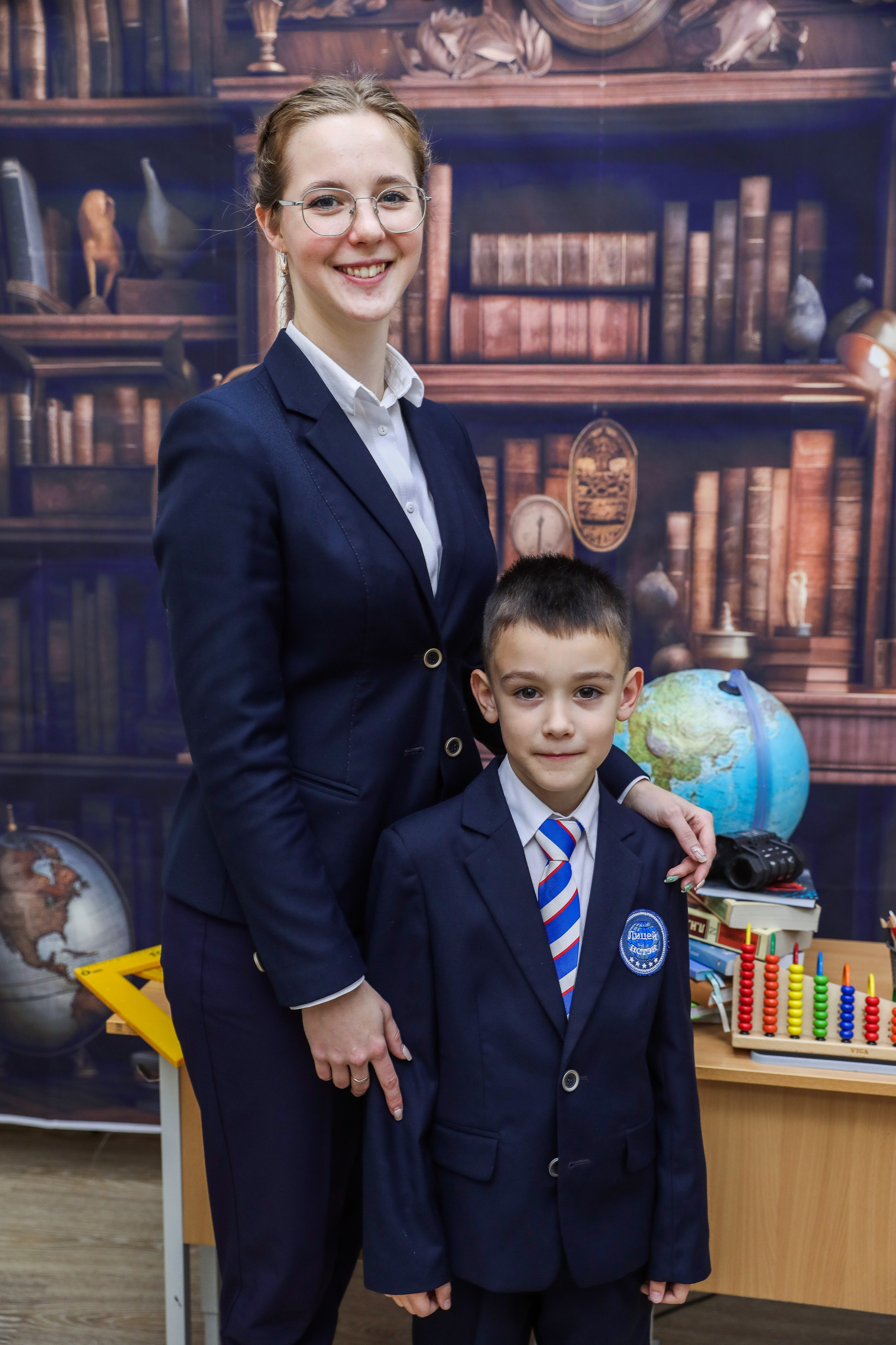 ЛИЦЕЙ ИСТЭК. Photographer Viktoriya Markushina «My world throug»