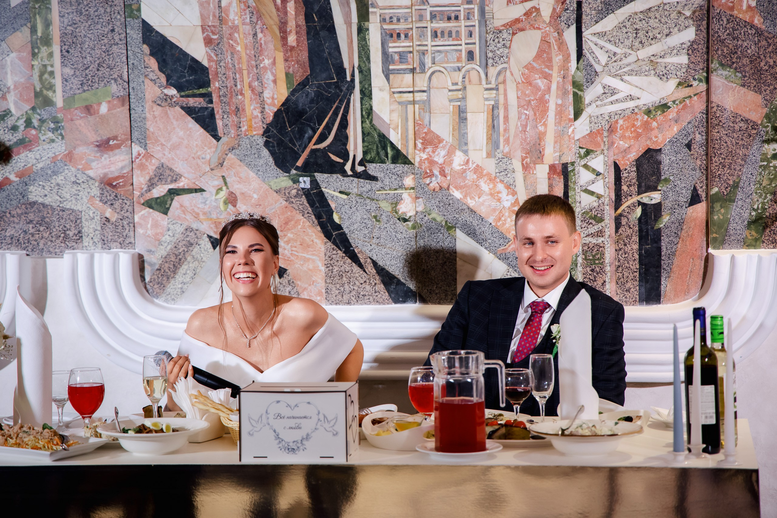 Евгений и Юлия. Совместные сборы. Интурист. Выездная. Фото с Китами. Свадебный фотограф в Хабаровске