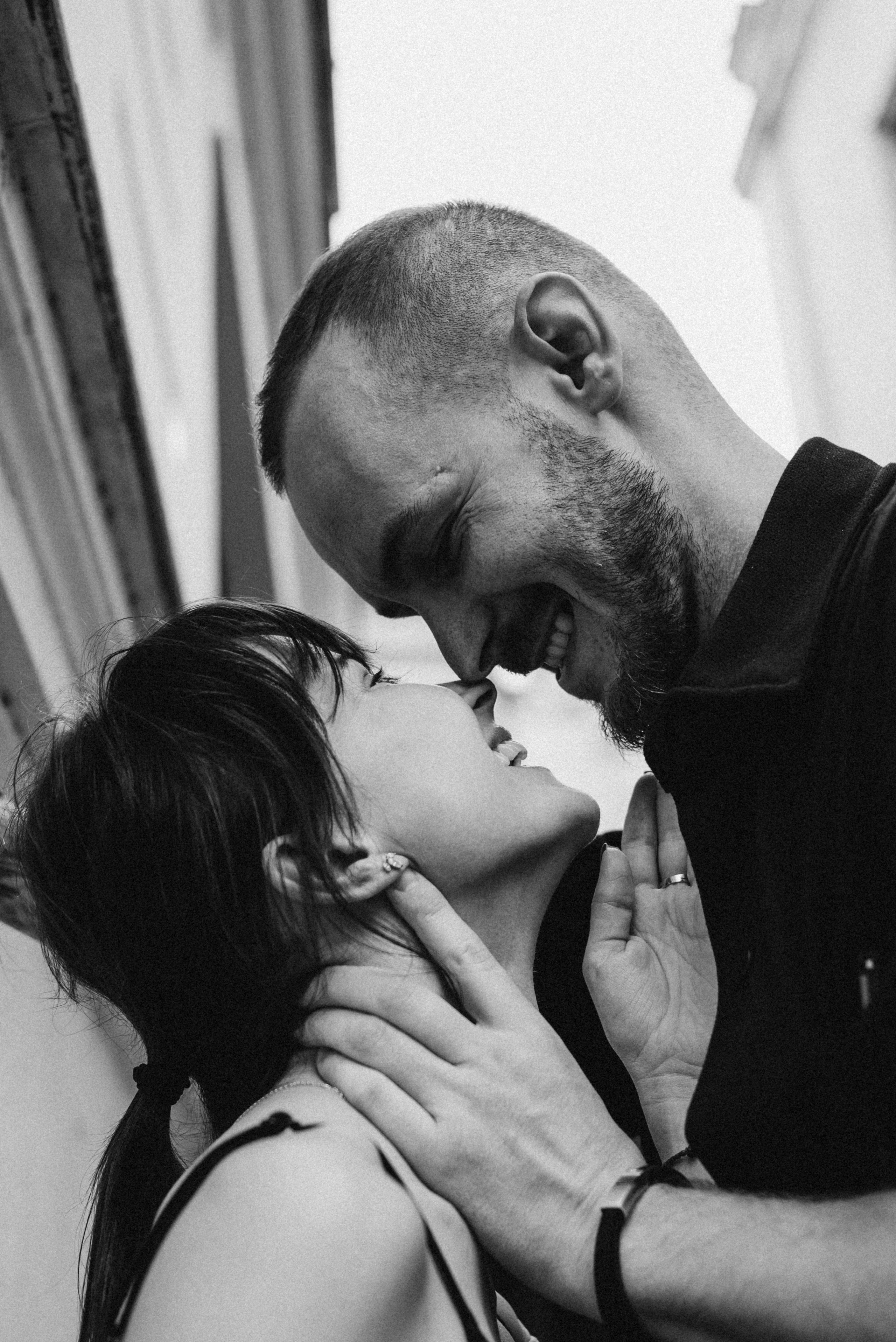 Свадебная фотопрогулка по городу Тбилиси. Портретный и свадебный фотограф в Тбилиси • xeniqo