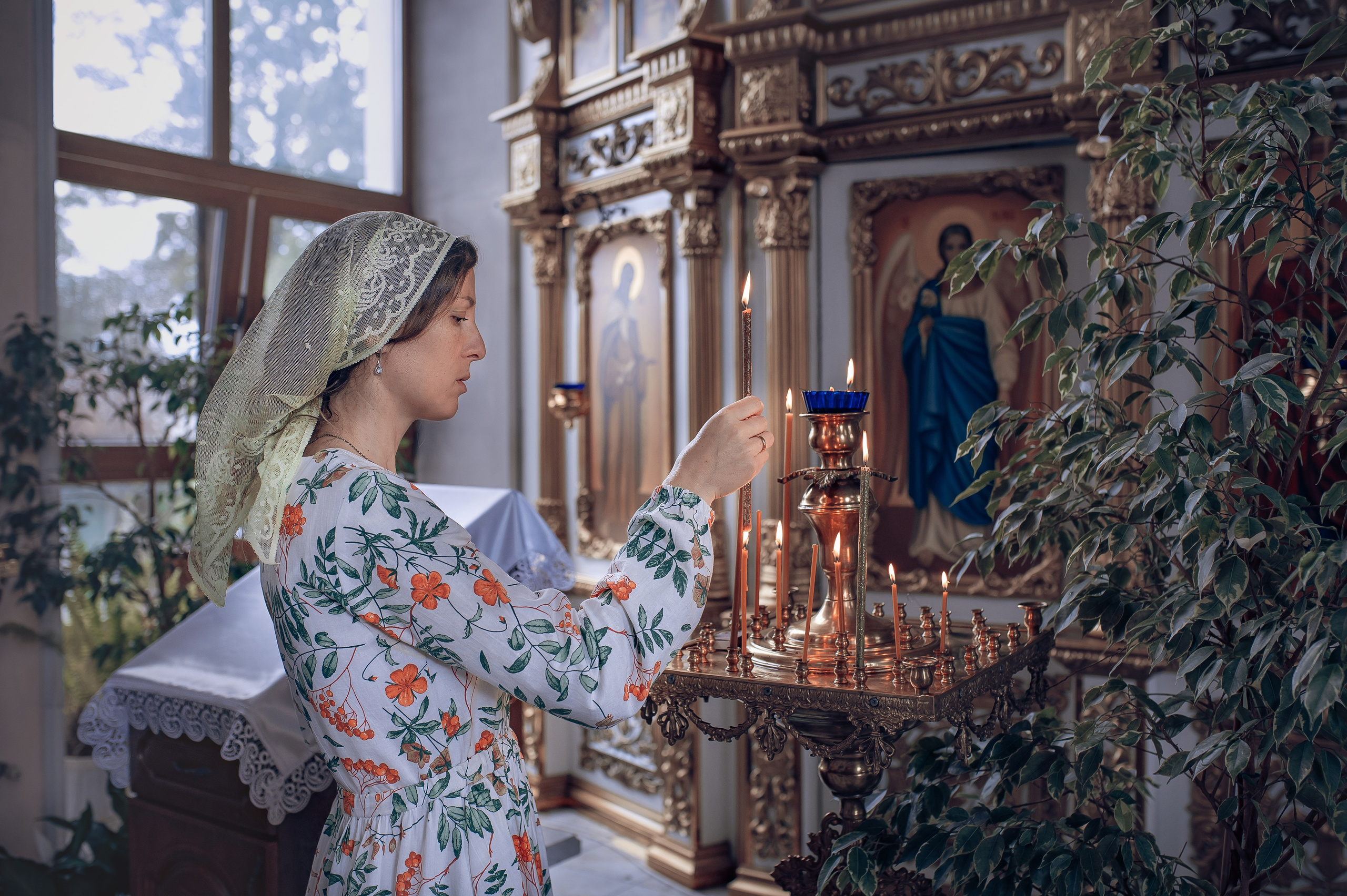 Троицкая служба в Рождественско-Никольском храме хутора Николаенко. Фотографы крещения/венчания  Красноярск Татьяна и Вячеслав Переваловы