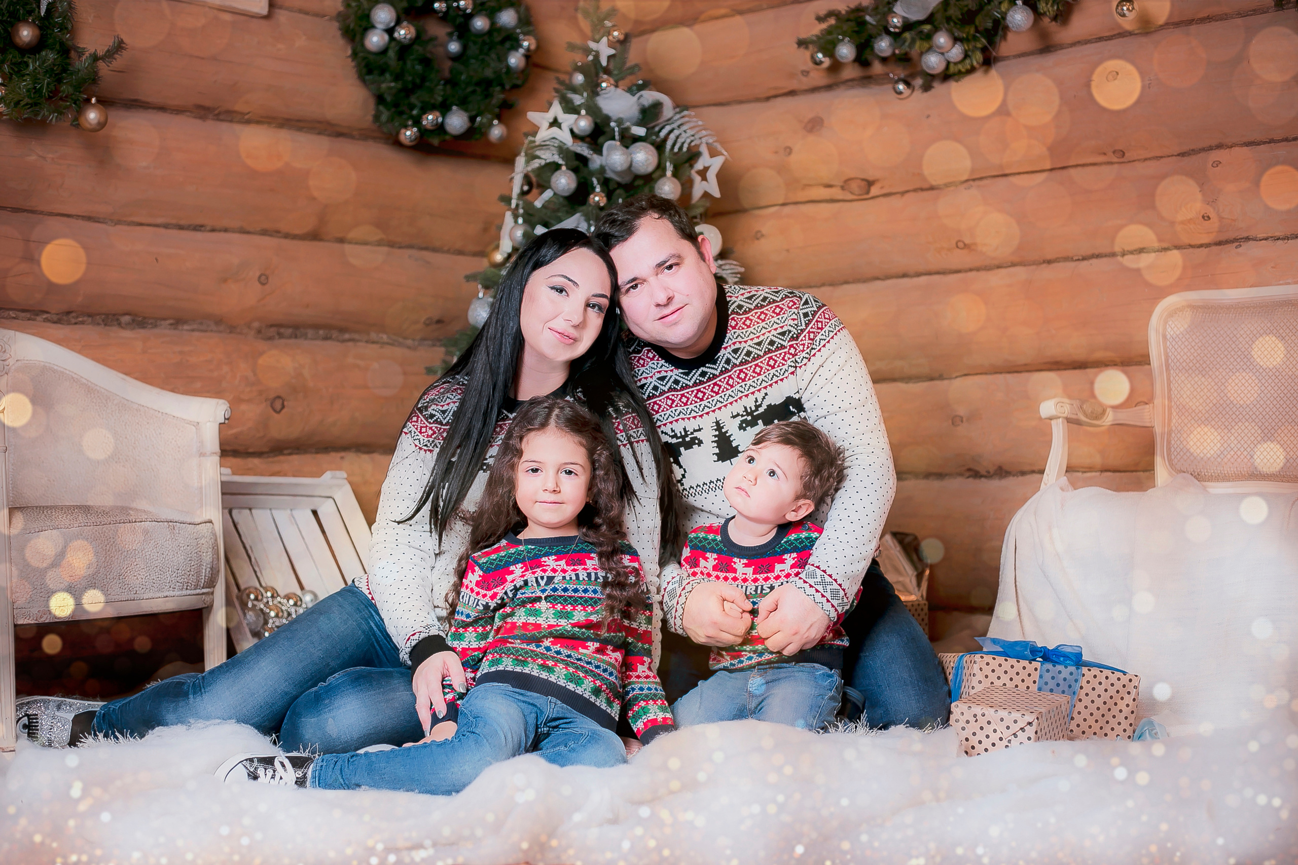 Новогодний фотопроект 2018,Новогодние фотосессии, Деревянная усадьба. Свадебный и семейный профессиональный фотограф в Ростове-на-Дону , Кри