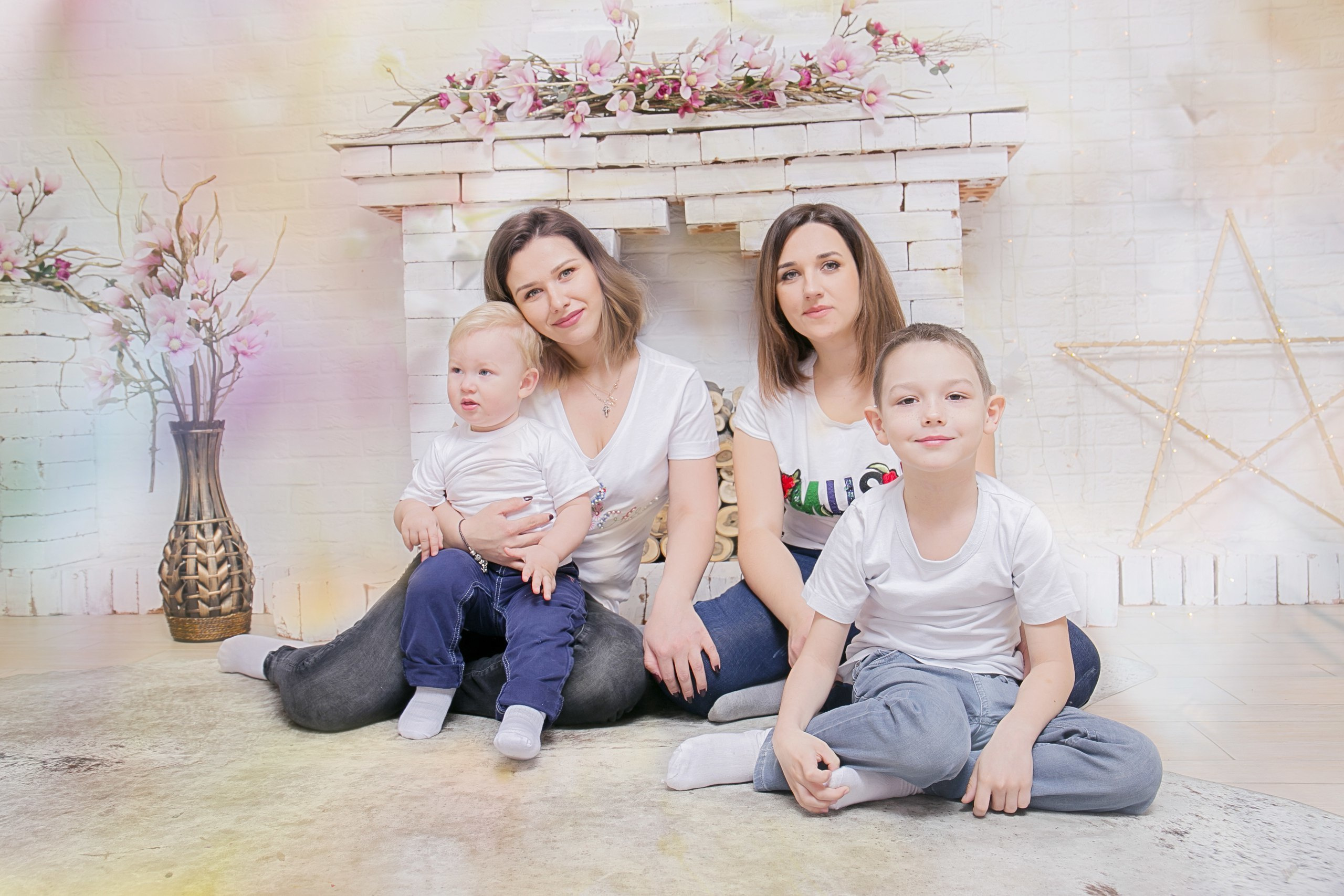 Семейная фотосессия трех сестричек. Свадебный и семейный профессиональный фотограф в Ростове-на-Дону , Кри