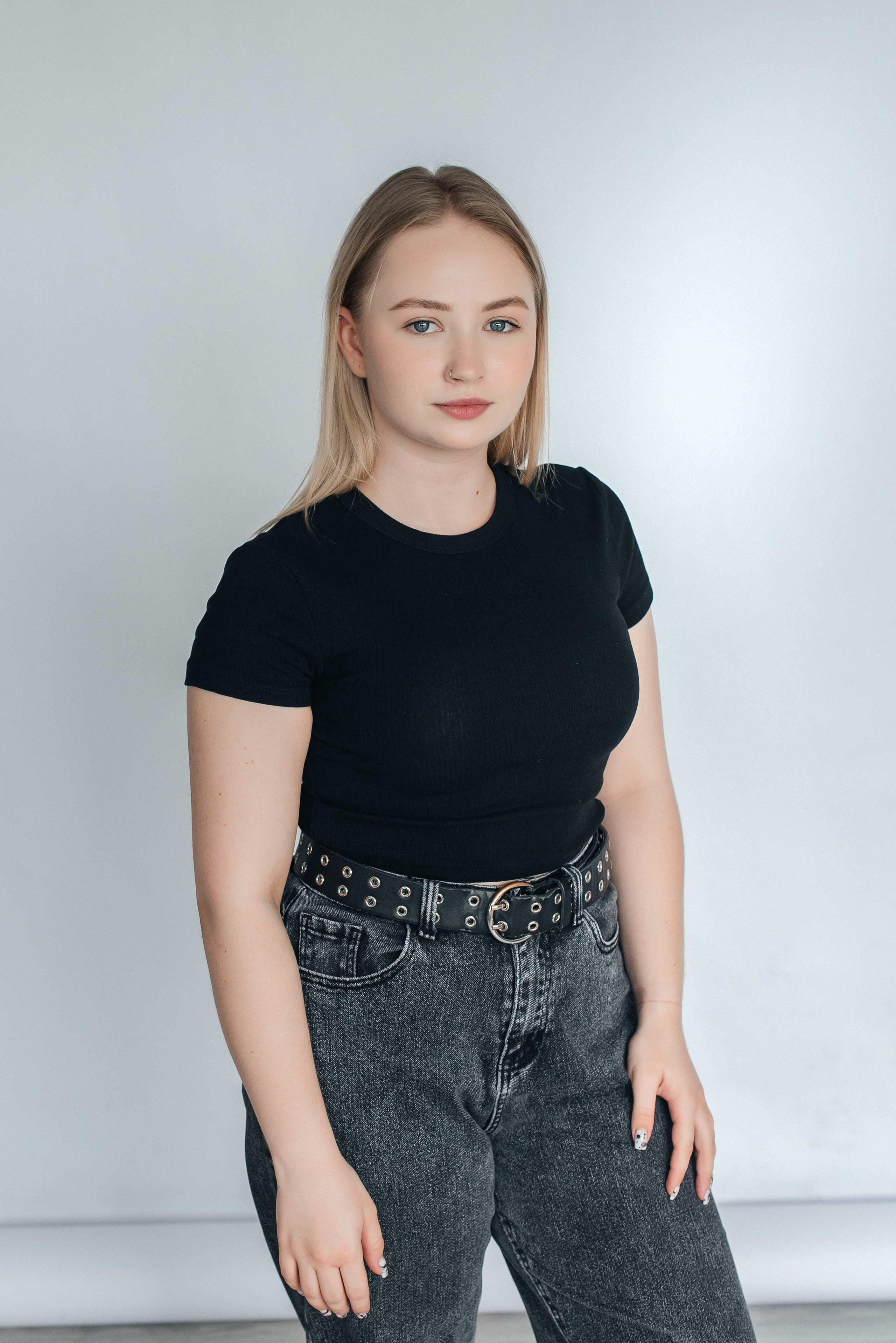 Анастасия в студии. Детский и семейный фотограф выпускной альбом Приморско-Ахтарск