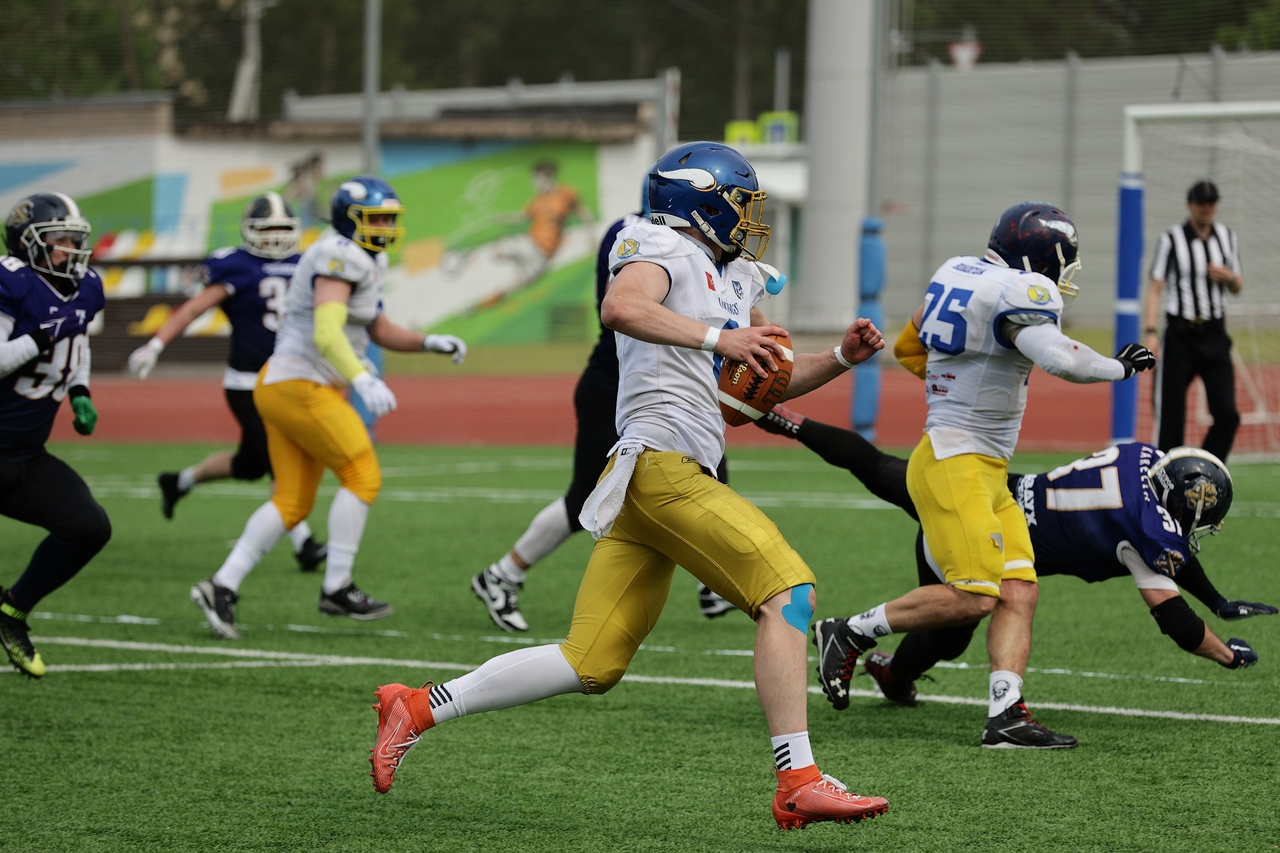 Американский футбол