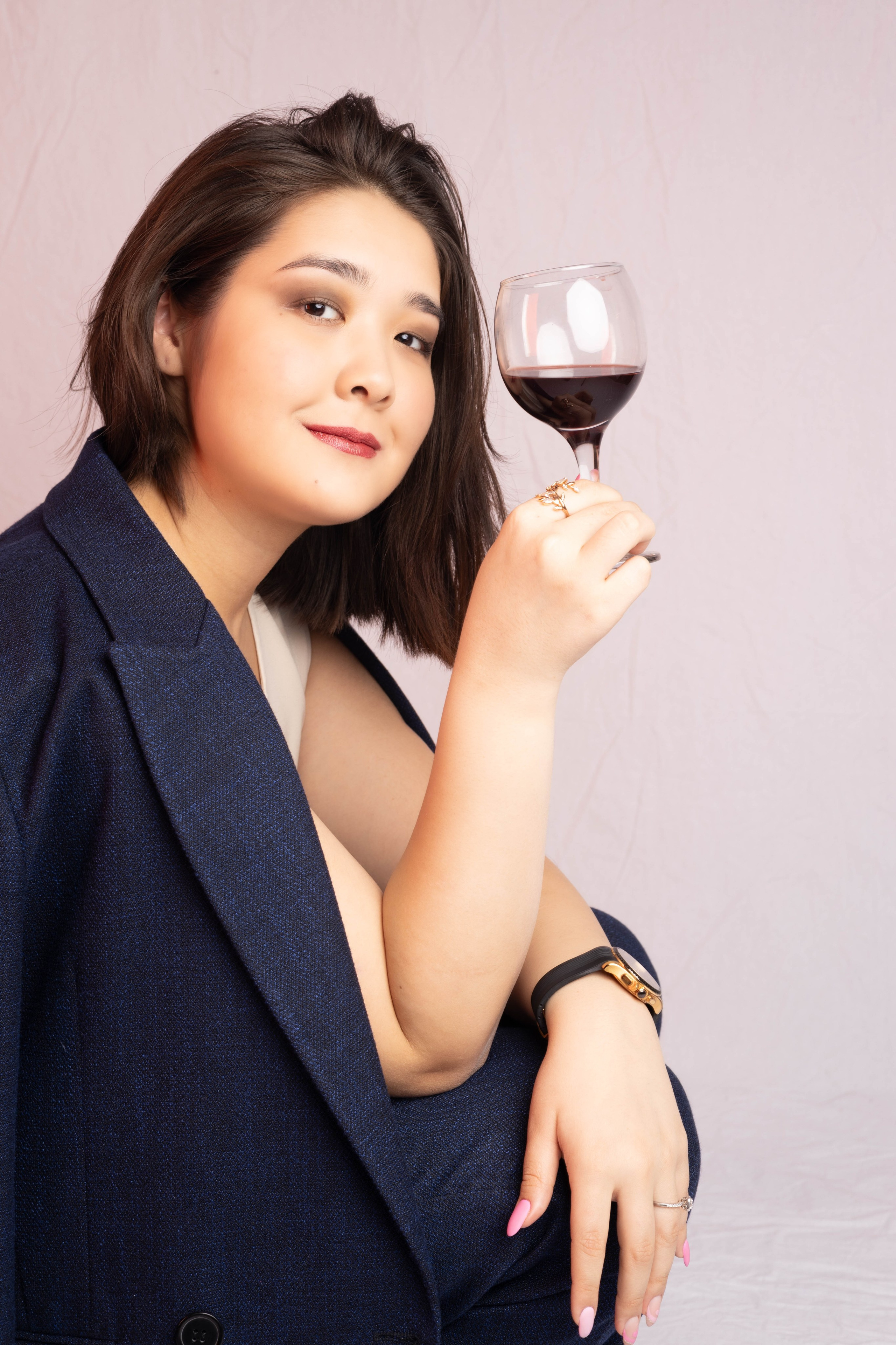 Портретная фотосессия в Алматы — индивидуальный портрет в студии. Фотограф Алматы