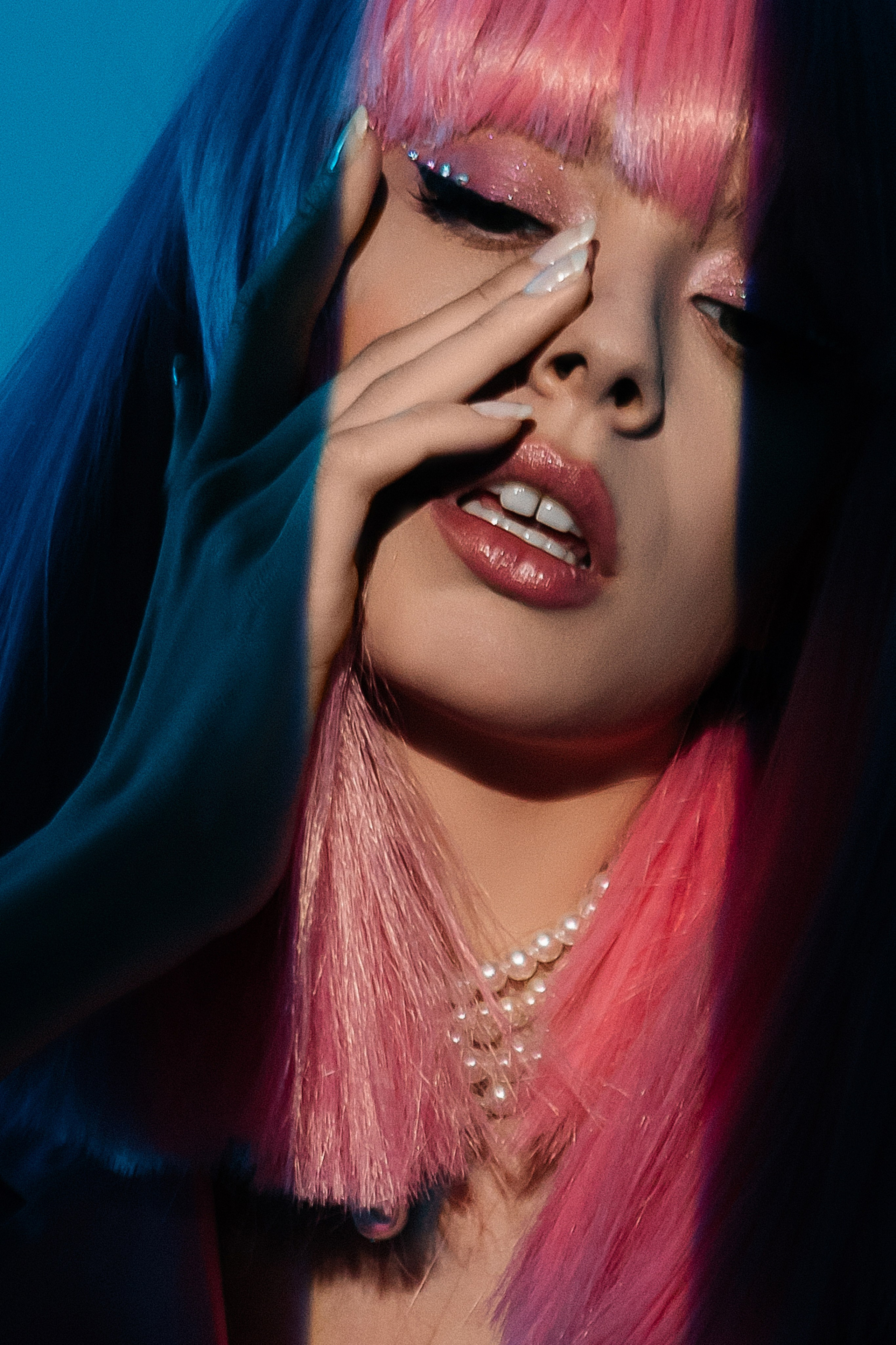 Женский портрет. женская фотосессия в иркутске. студийная фотосессия иркутск. Фотограф. женский фотограф. Фотографирую девушек в студии. фотосессия с масками ГОБО