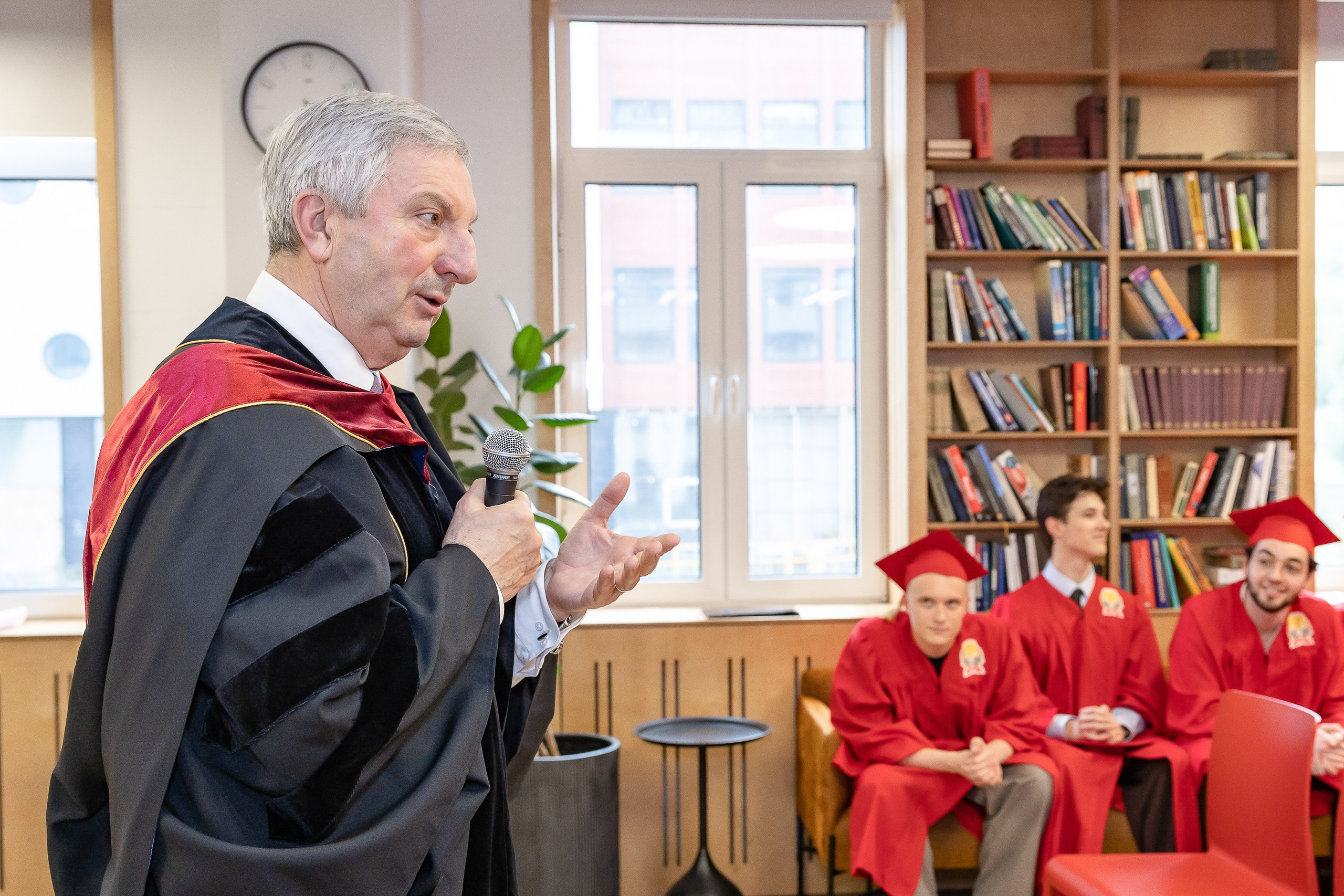 Вручение дипломов об окончании обучения в Президентской академии РАНХиГС. Фотограф Владимир Охрименко