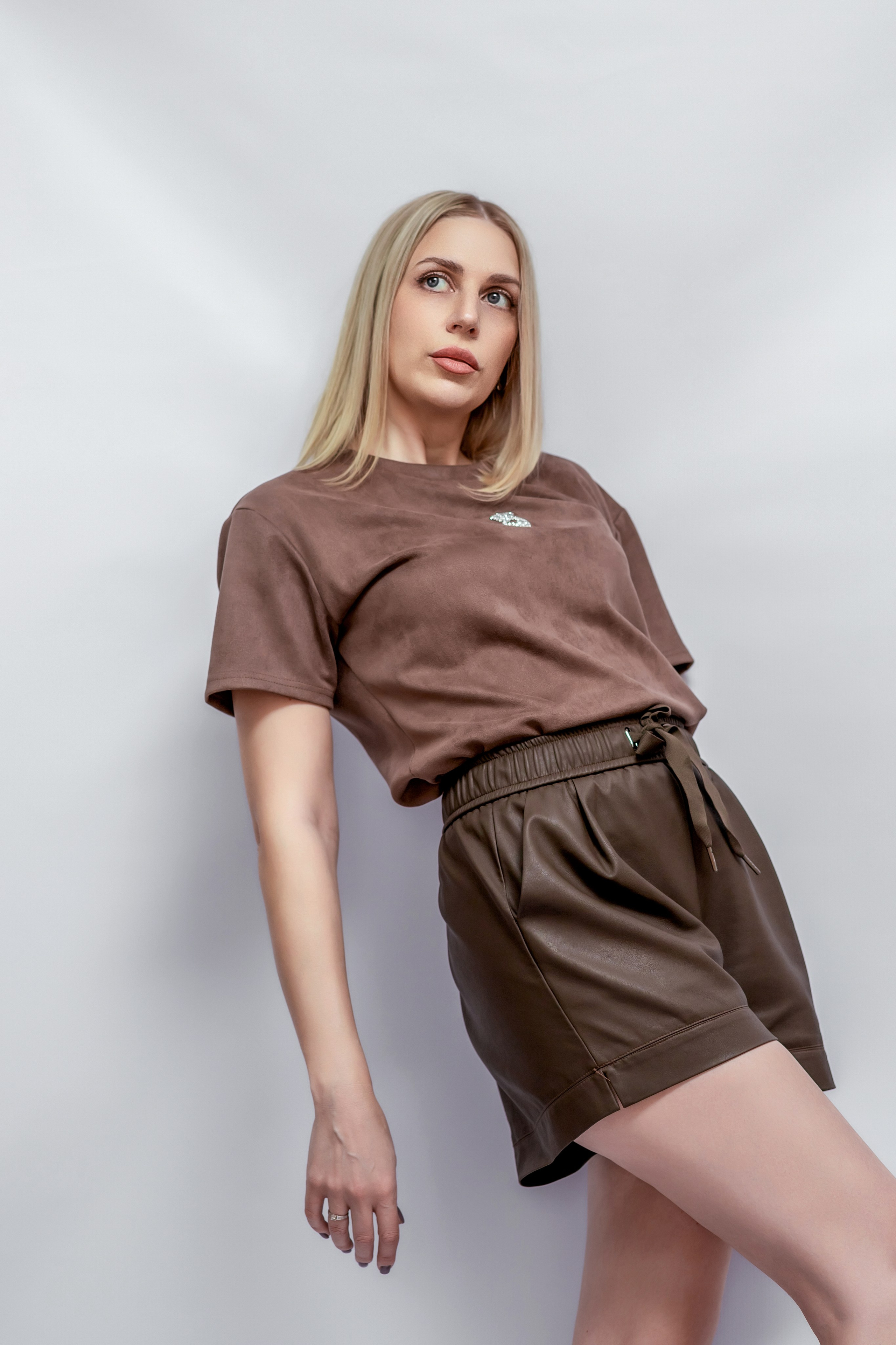 СТУДИЙНЫЙ минимализм ЖЕНСКИЙ. Фотограф Алина Лебедь