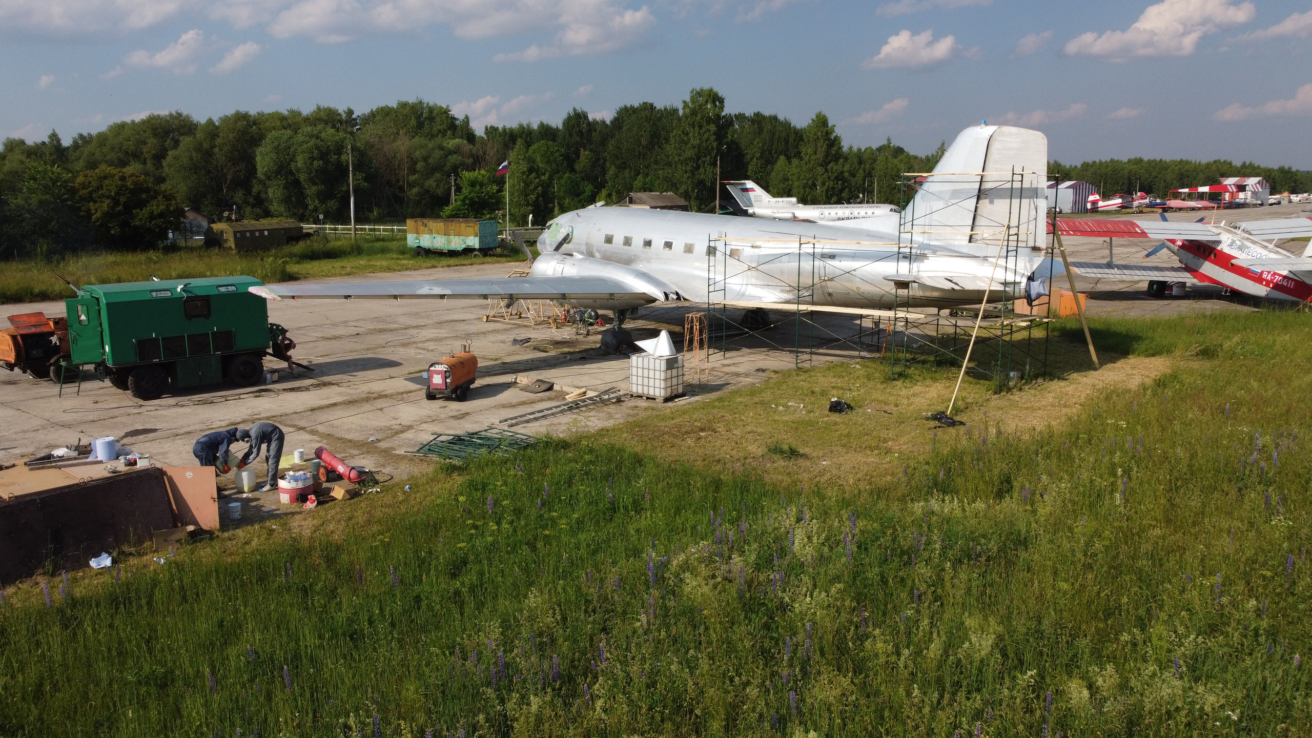 Ил-14Т «Голубая Мечта» — покраска (2022г). Фотоальбом показывающий увлекательный мир авиации и мир медведей Андрея Иванова