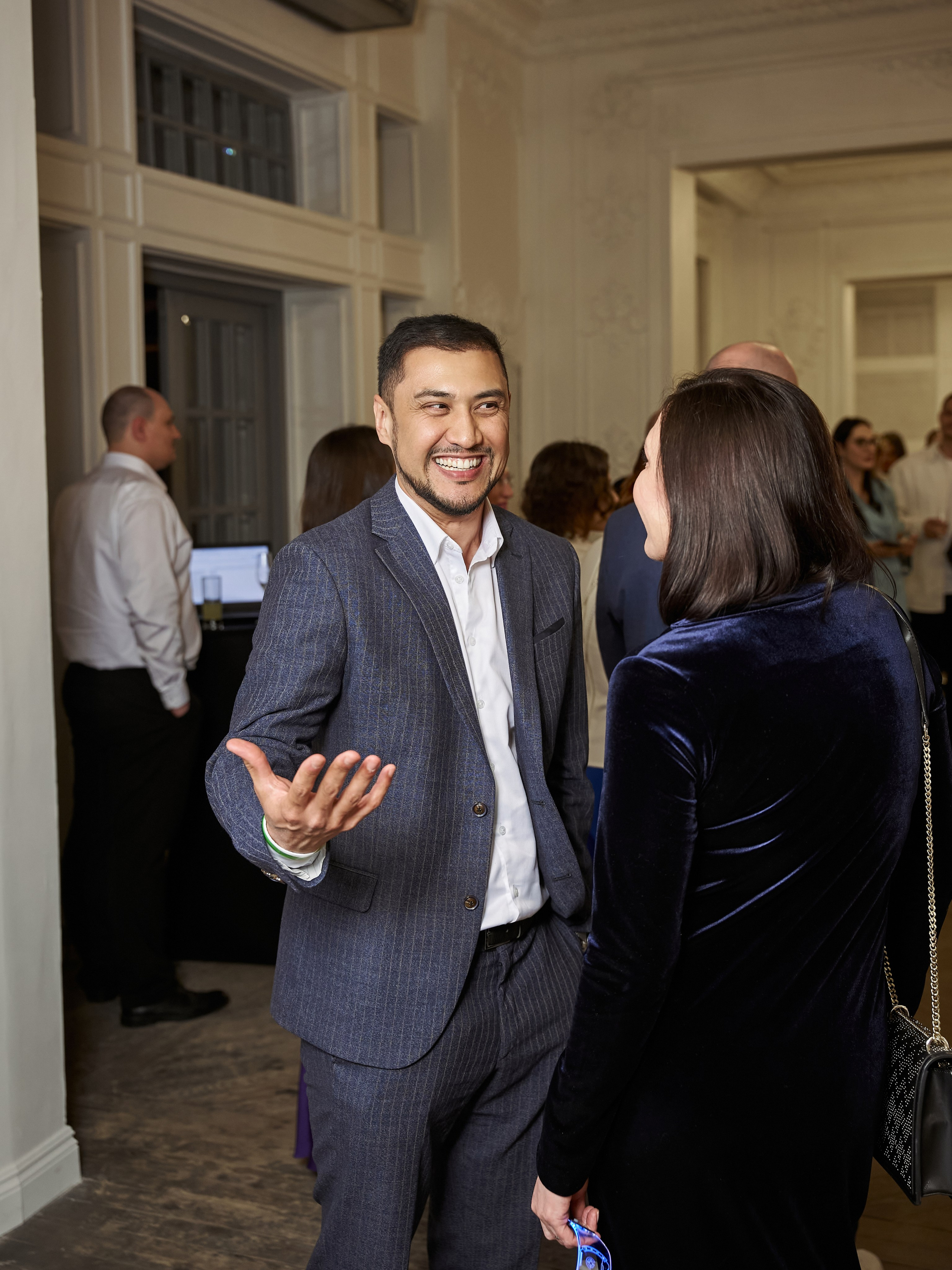 ГАЛА УЖИН. PRO-AGELESS