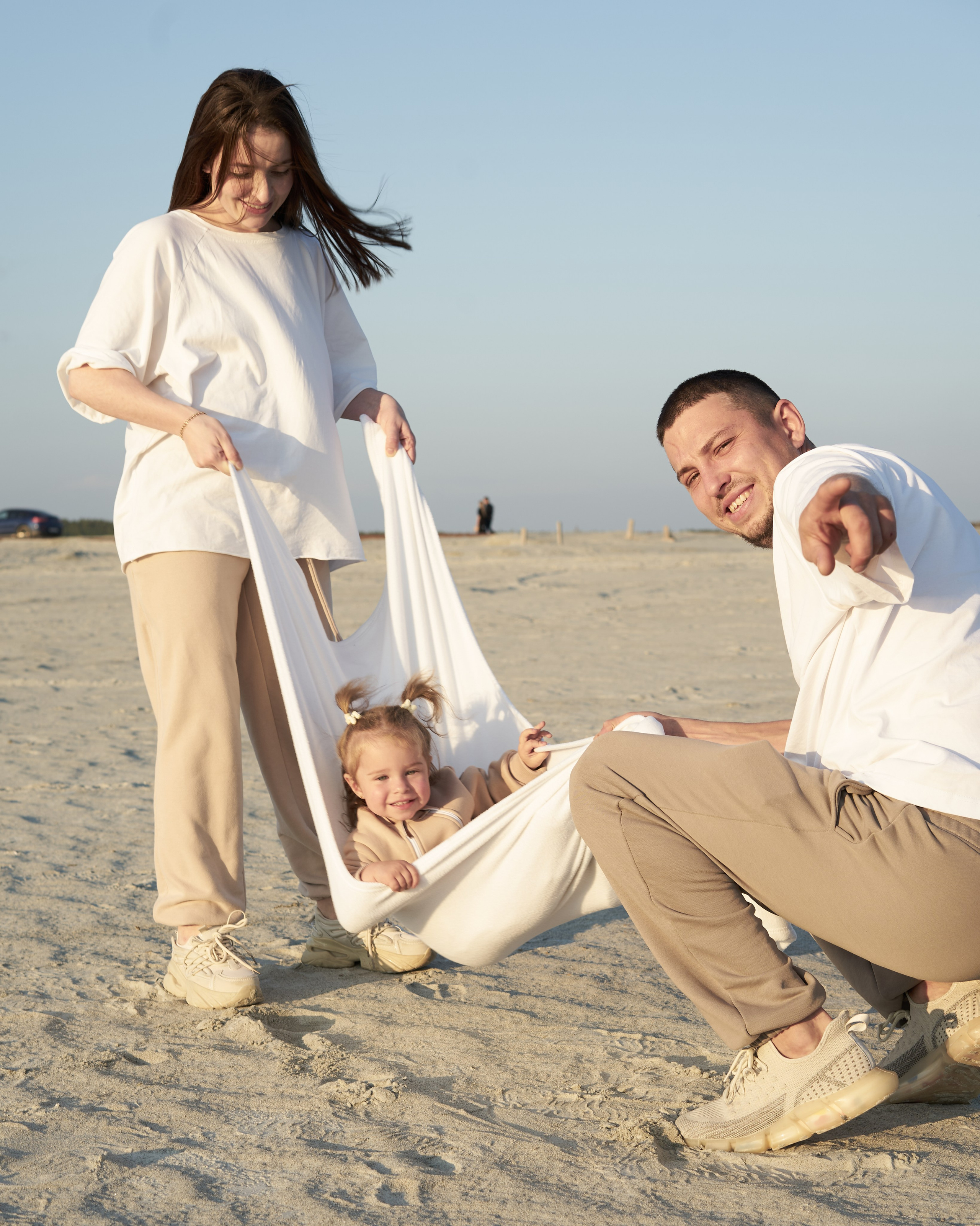 Семейная фотосессия на закате в песках. Фотограф Екатеринбург Кокшарова Александра